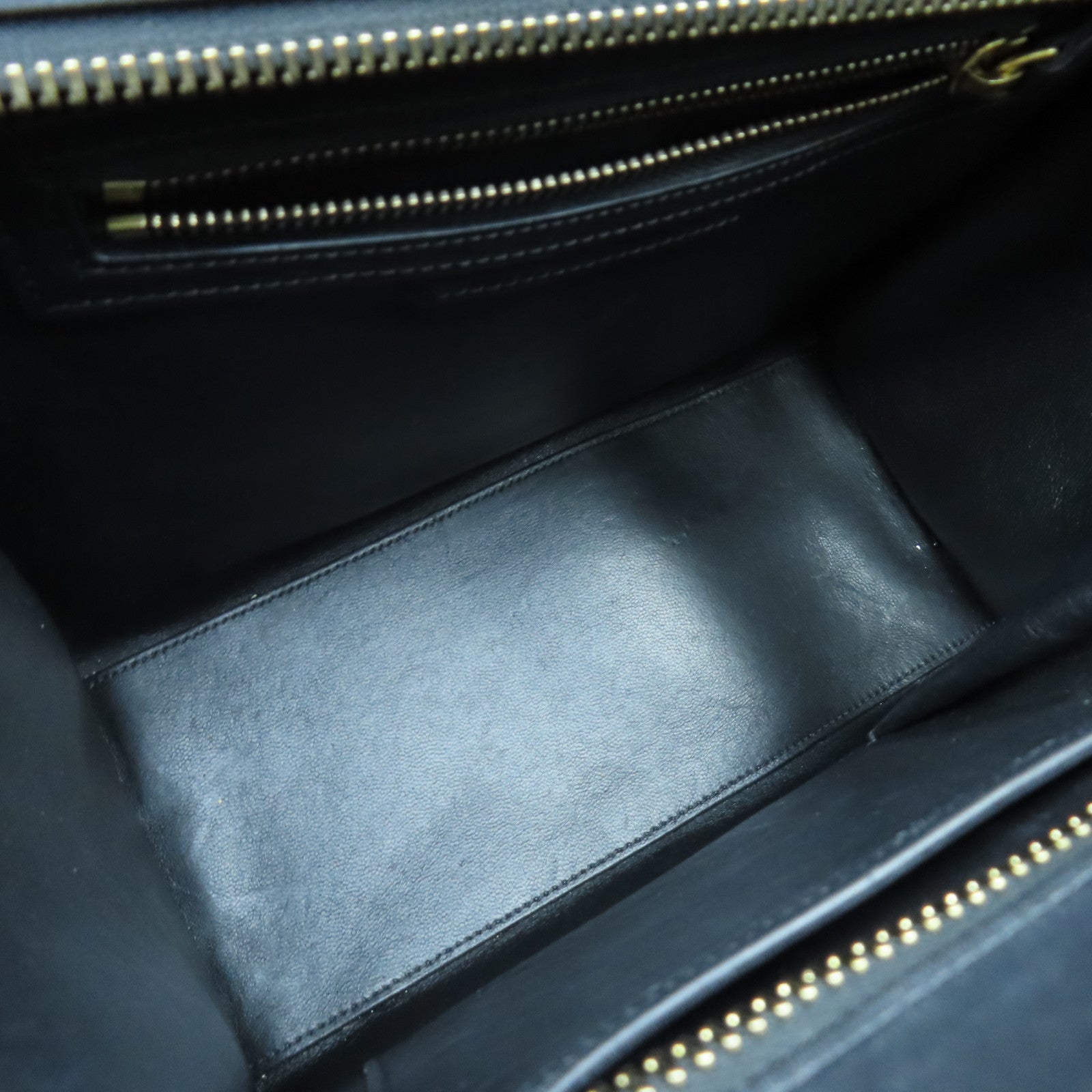 CELINE 牛皮皮革Micro Luggage金扣手挽袋黑色/白色/棕色