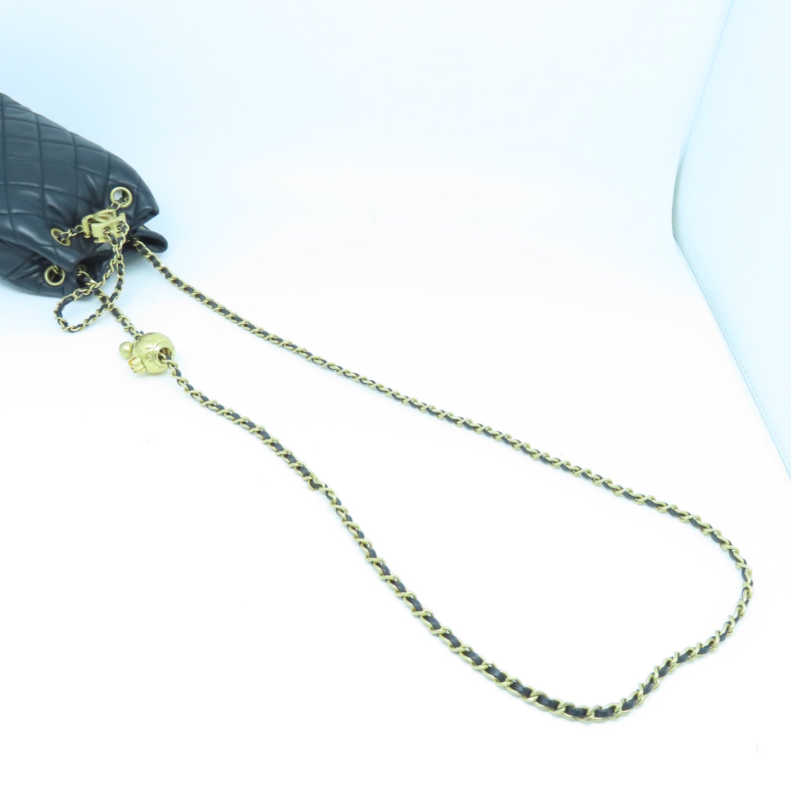 CHANEL 菱格羊皮皮革Bucket Bag金扣鏈帶肩背袋黑色