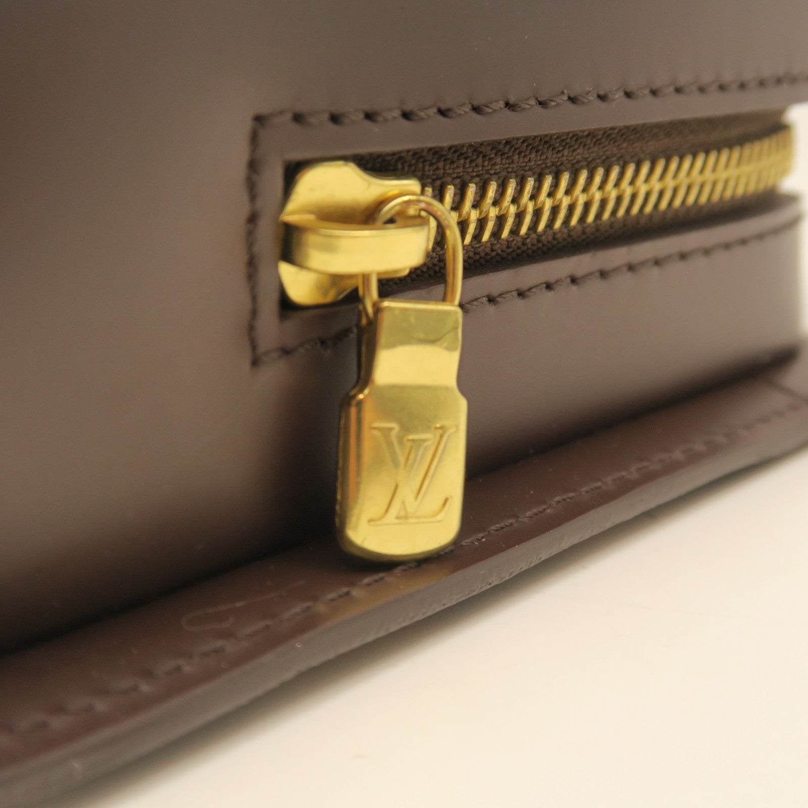 LOUIS VUITTON Damier Saint Louis Gold Buckle Clutch Brown