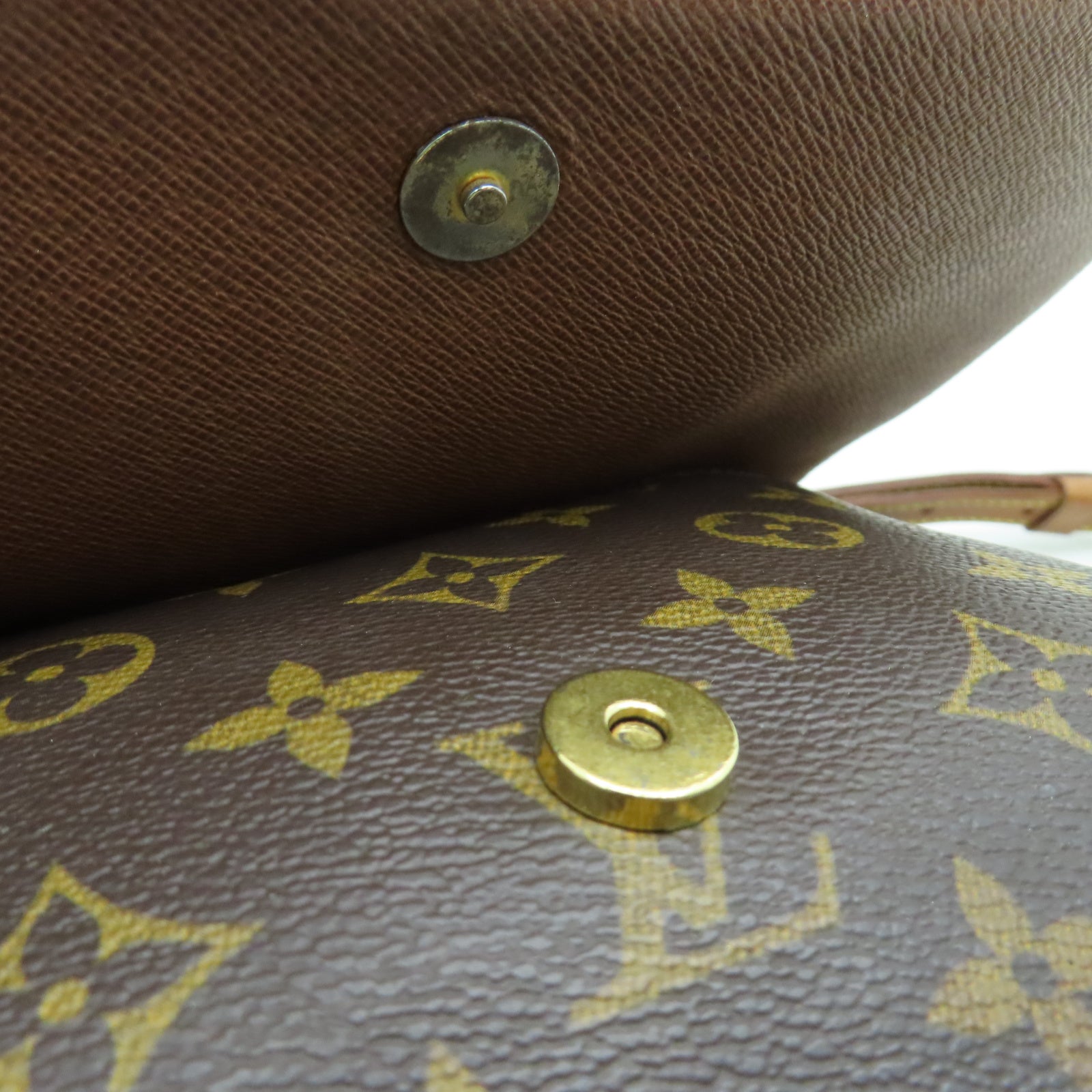 LOUIS VUITTON Monogram Musette Tango金扣肩背袋棕色