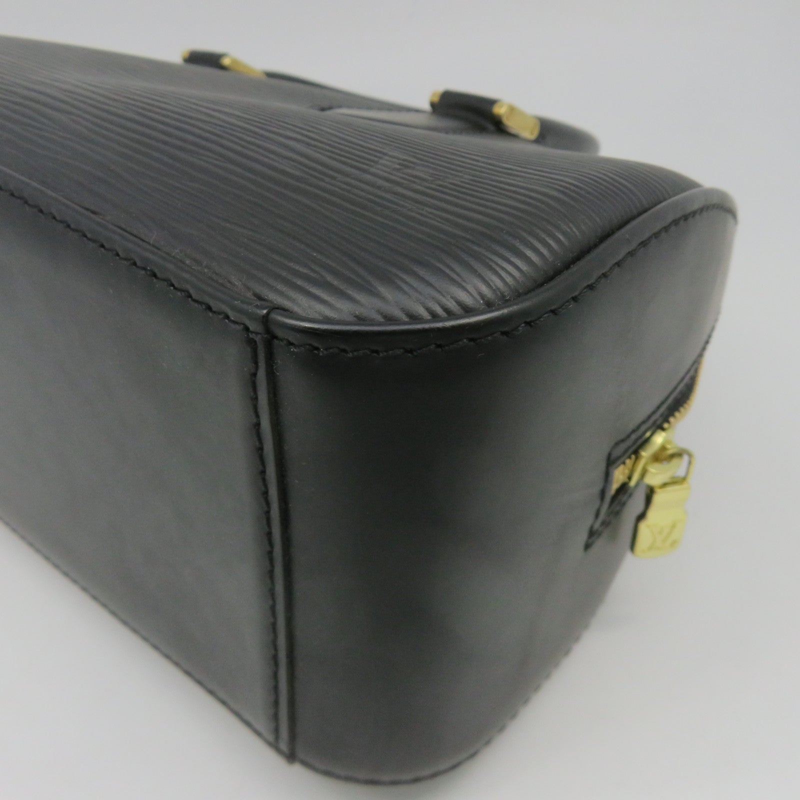 LOUIS VUITTON Epi Jasmin Gold Buckle Handle Bag Black