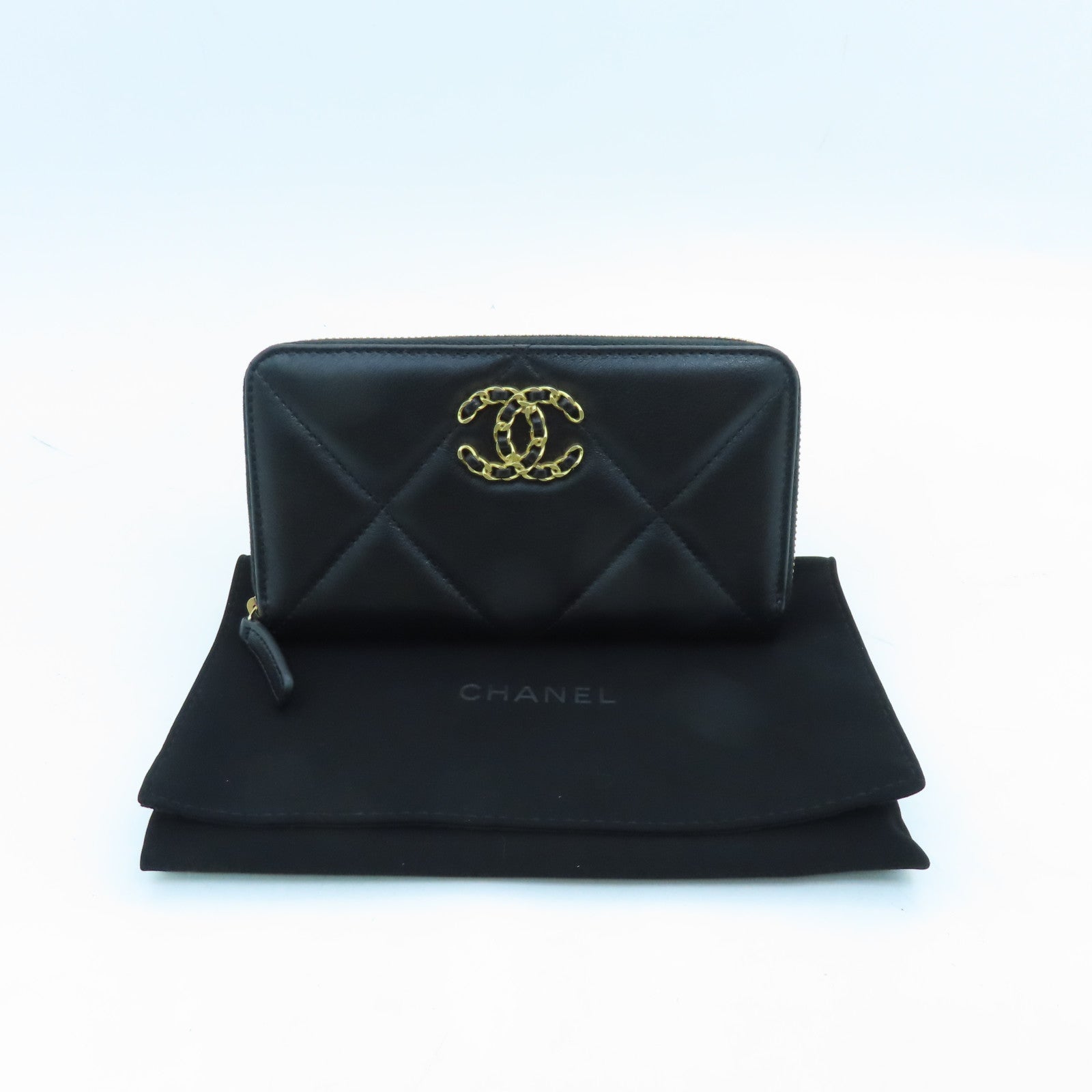 CHANEL rhombic cowhide leather Wallet gold buckle wallet black