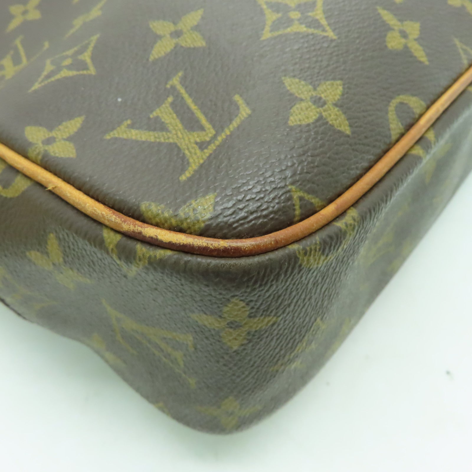 LOUIS VUITTON Monogram Porte-Documents Pega 金扣手挽袋啡色