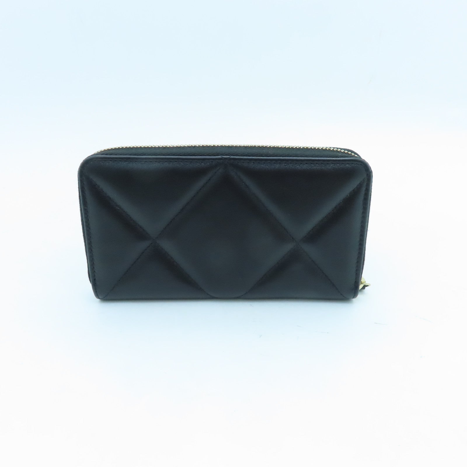 CHANEL rhombic cowhide leather Wallet gold buckle wallet black