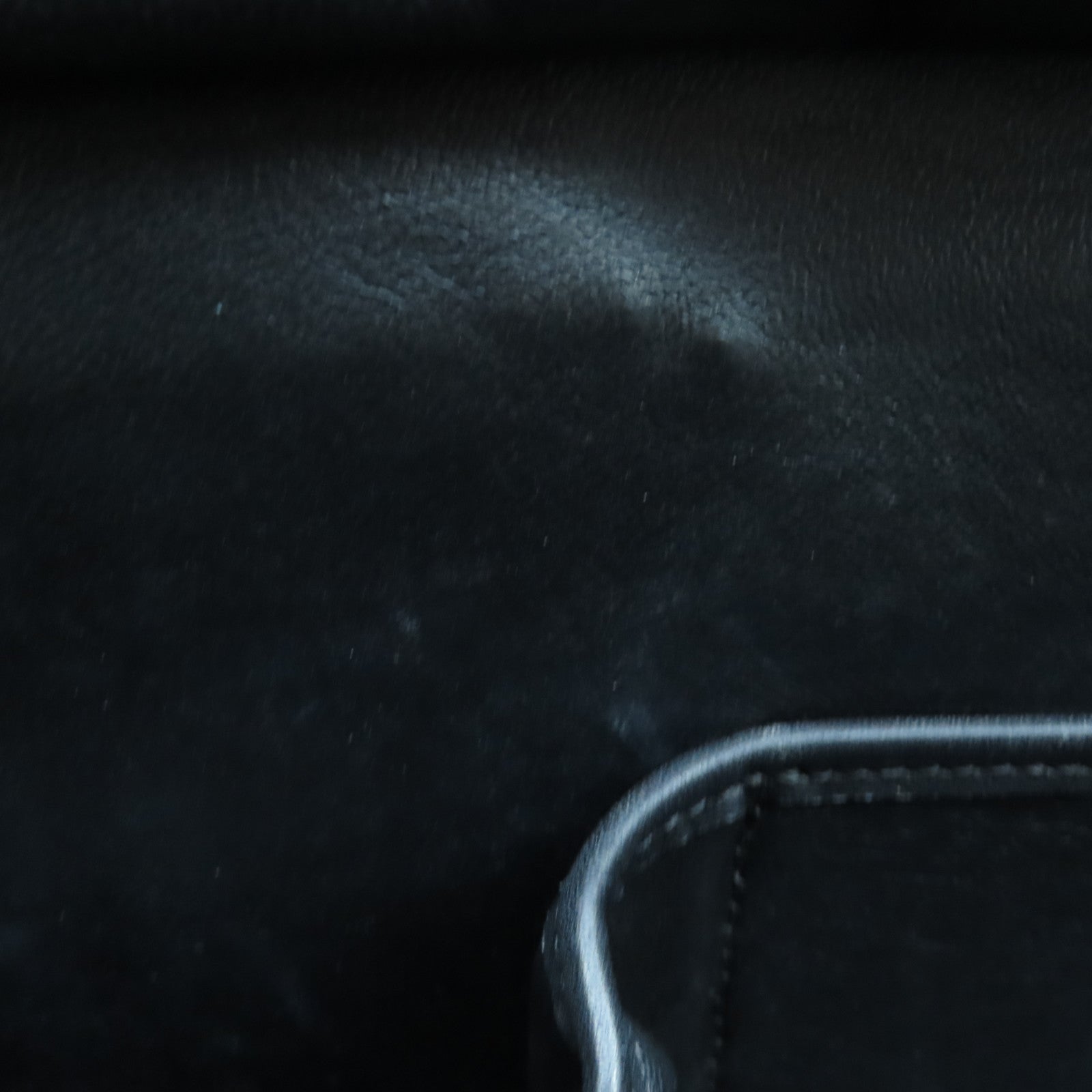 CELINE 牛皮皮革Micro Luggage金扣手挽袋黑色/白色/棕色