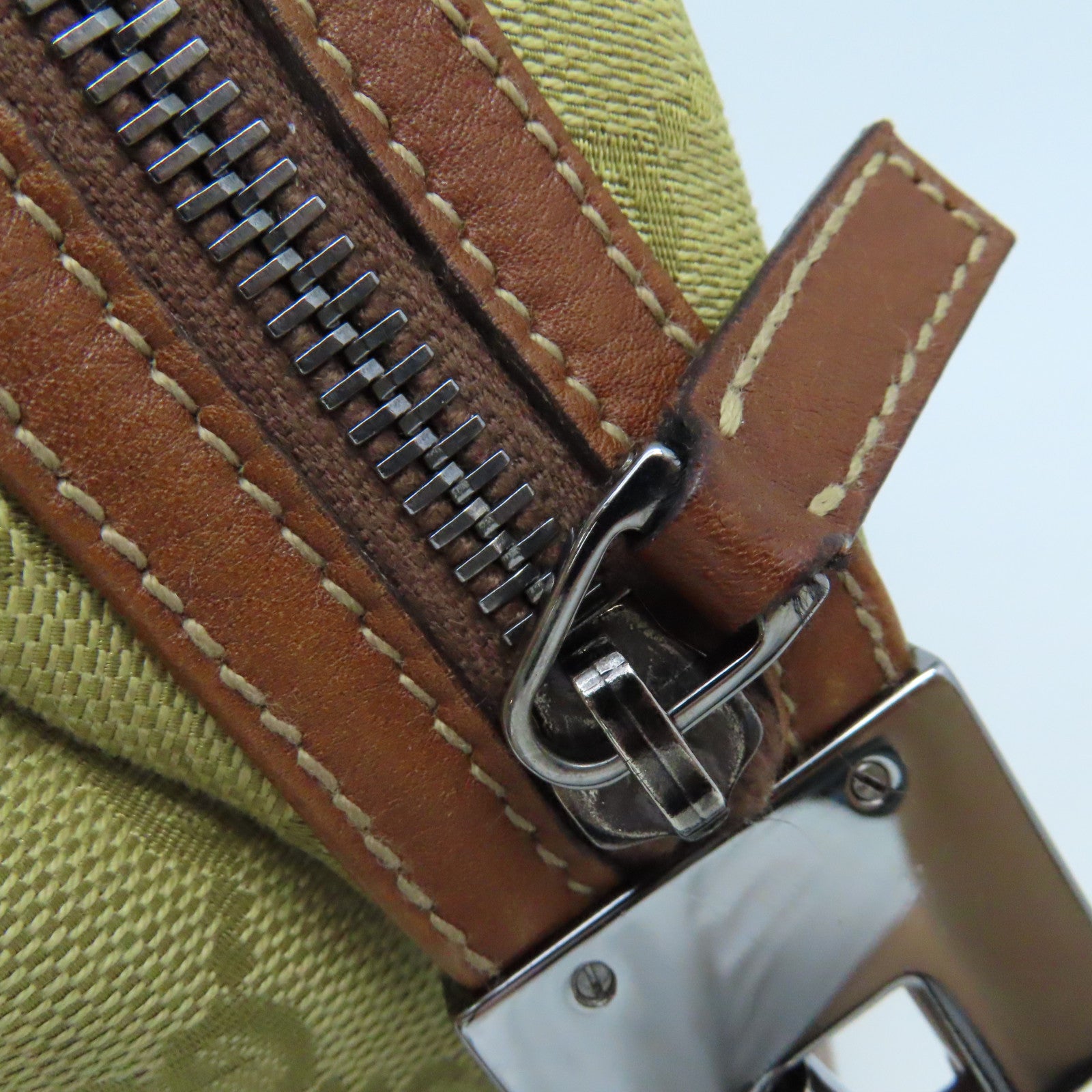 GUCCI GG帆布Vintage Shoulder Bag肩背袋啡色