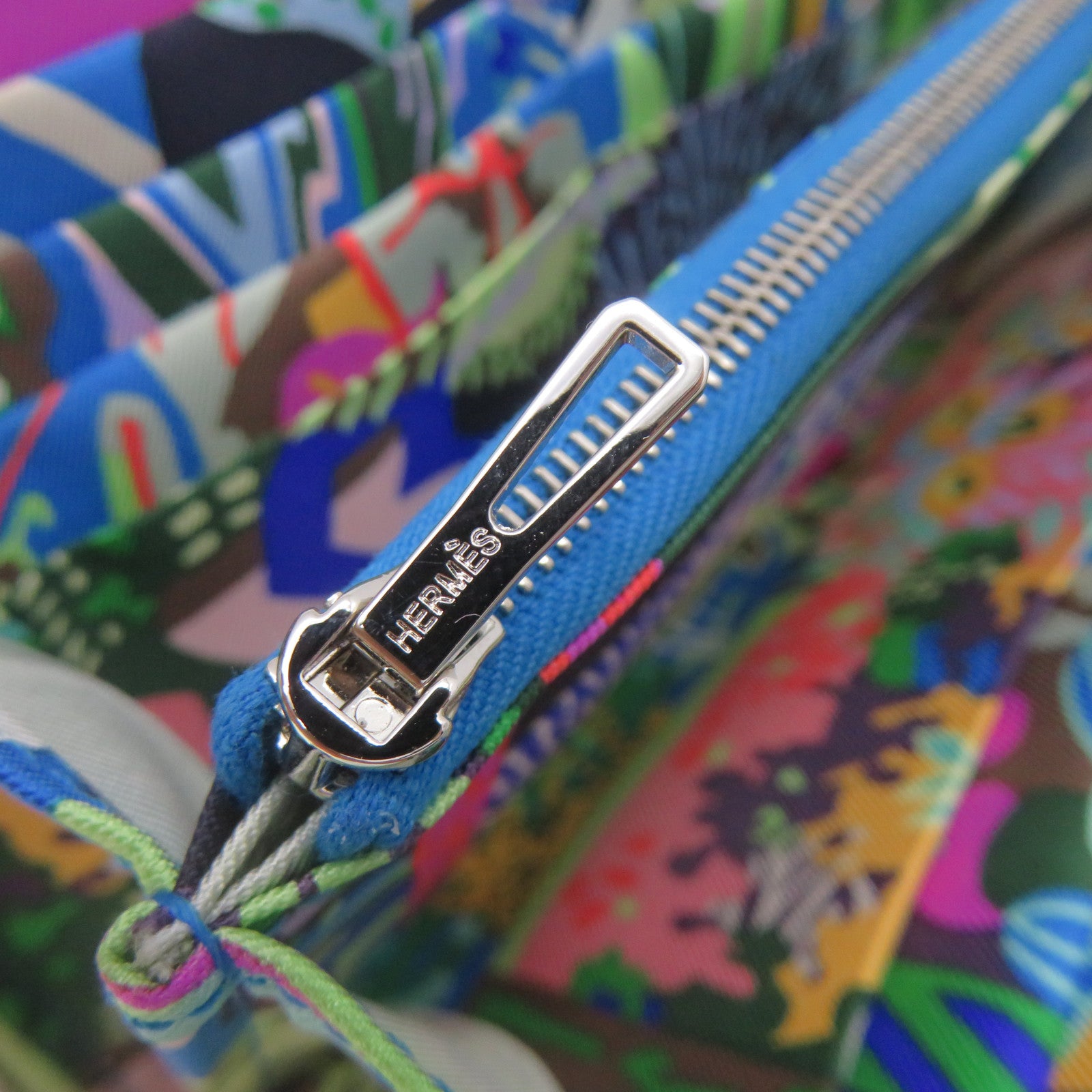 HERMES Epsom皮革Silk-In Long wallet银扣拉链长钱包Vert Fizz浅绿色