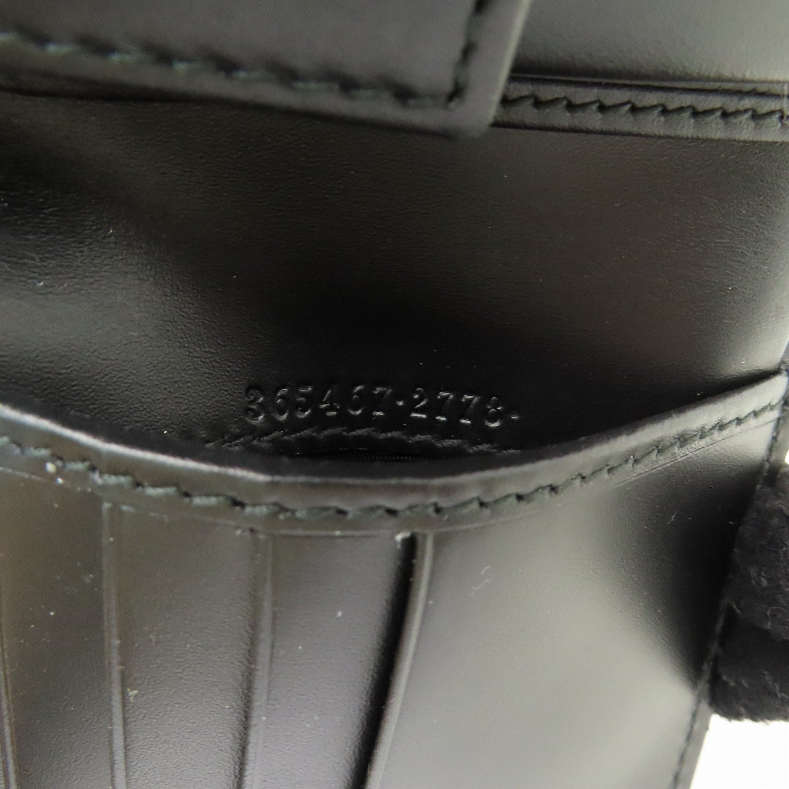 GUCCI 牛皮皮革Wallet銀扣錢包黑色