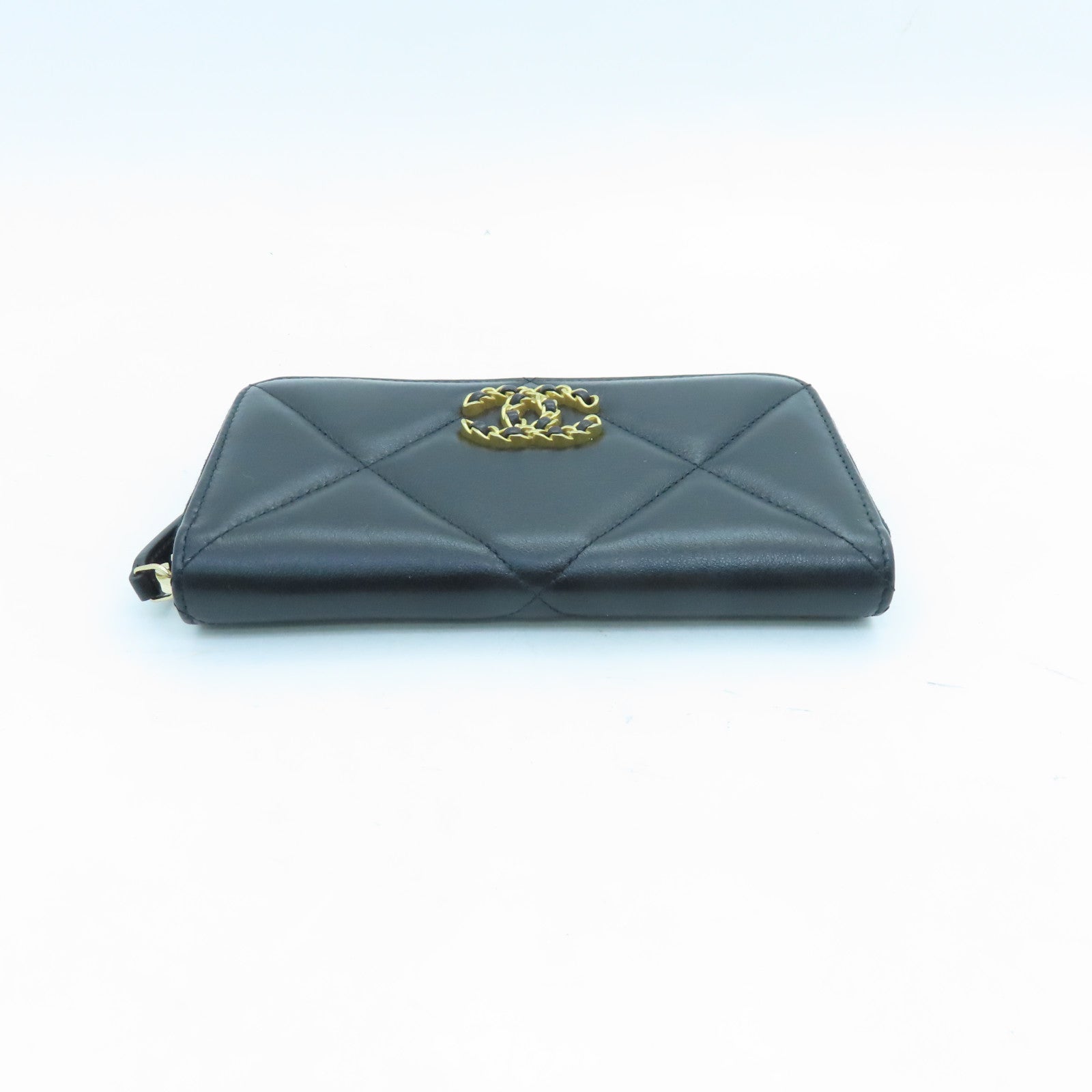 CHANEL rhombic cowhide leather Wallet gold buckle wallet black
