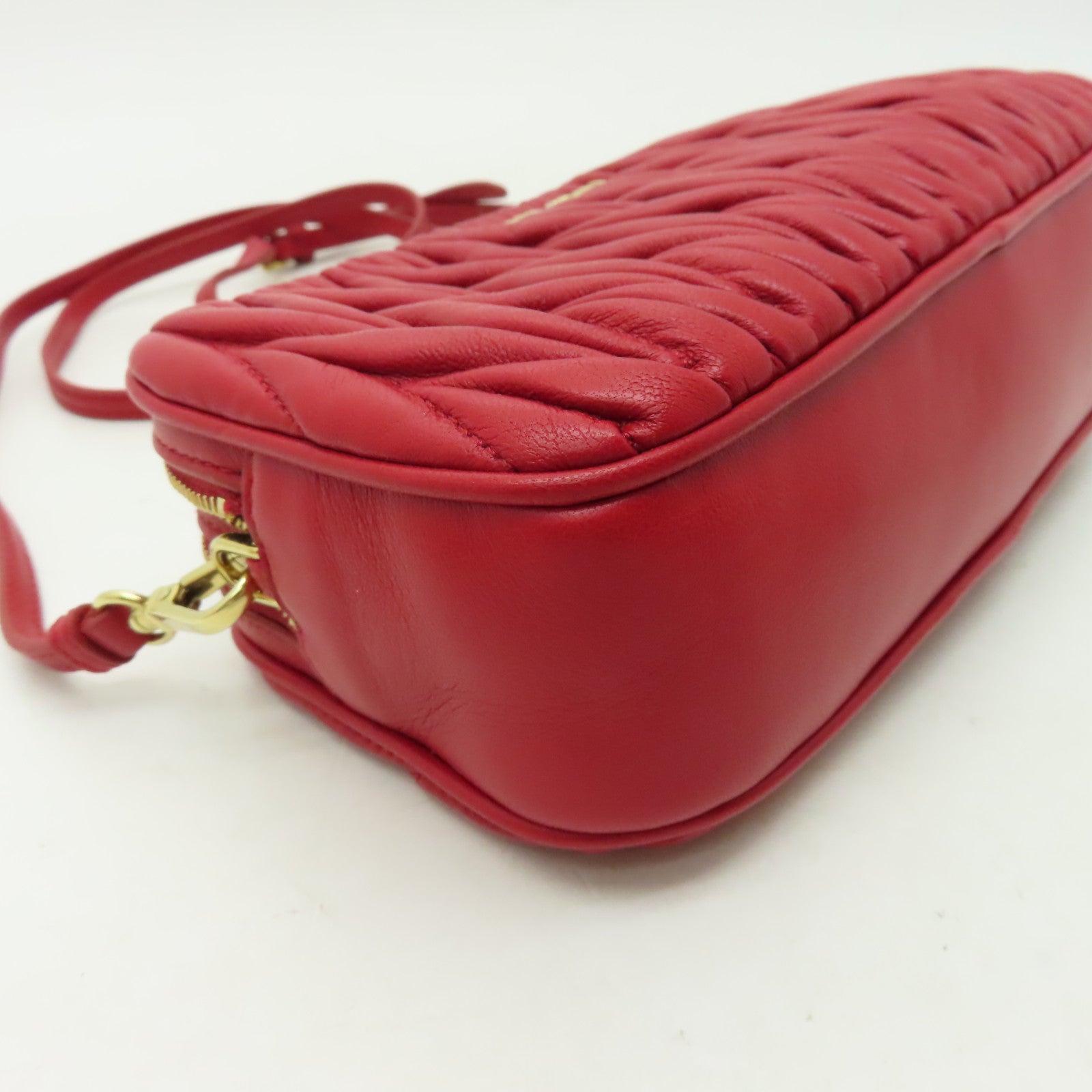 Miu Miu 羊皮皮革Shoulder Bag金扣肩背袋紅色