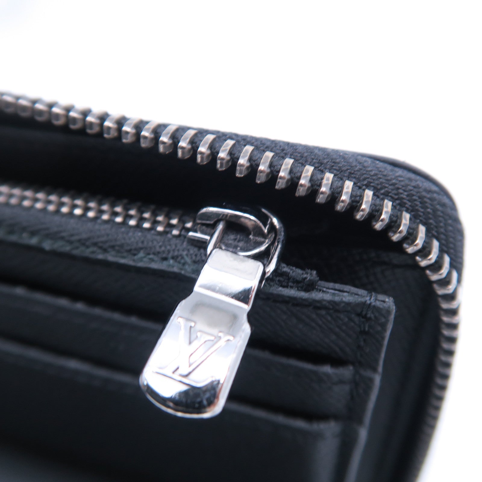 LOUIS VUITTON Monogram Eclipse Zippy Vertical Wallet銀扣長錢包黑色