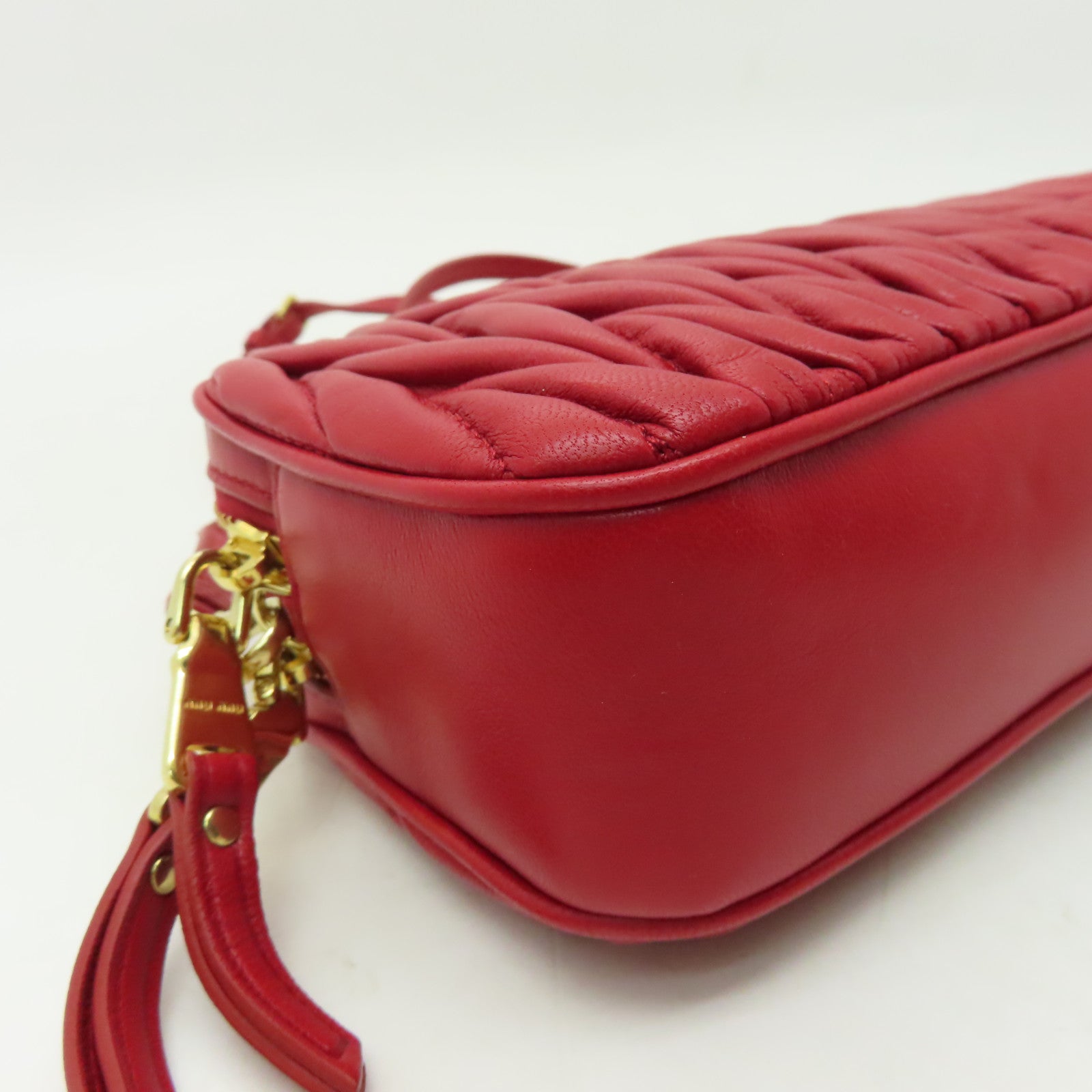 Miu Miu 羊皮皮革Shoulder Bag金扣肩背袋紅色
