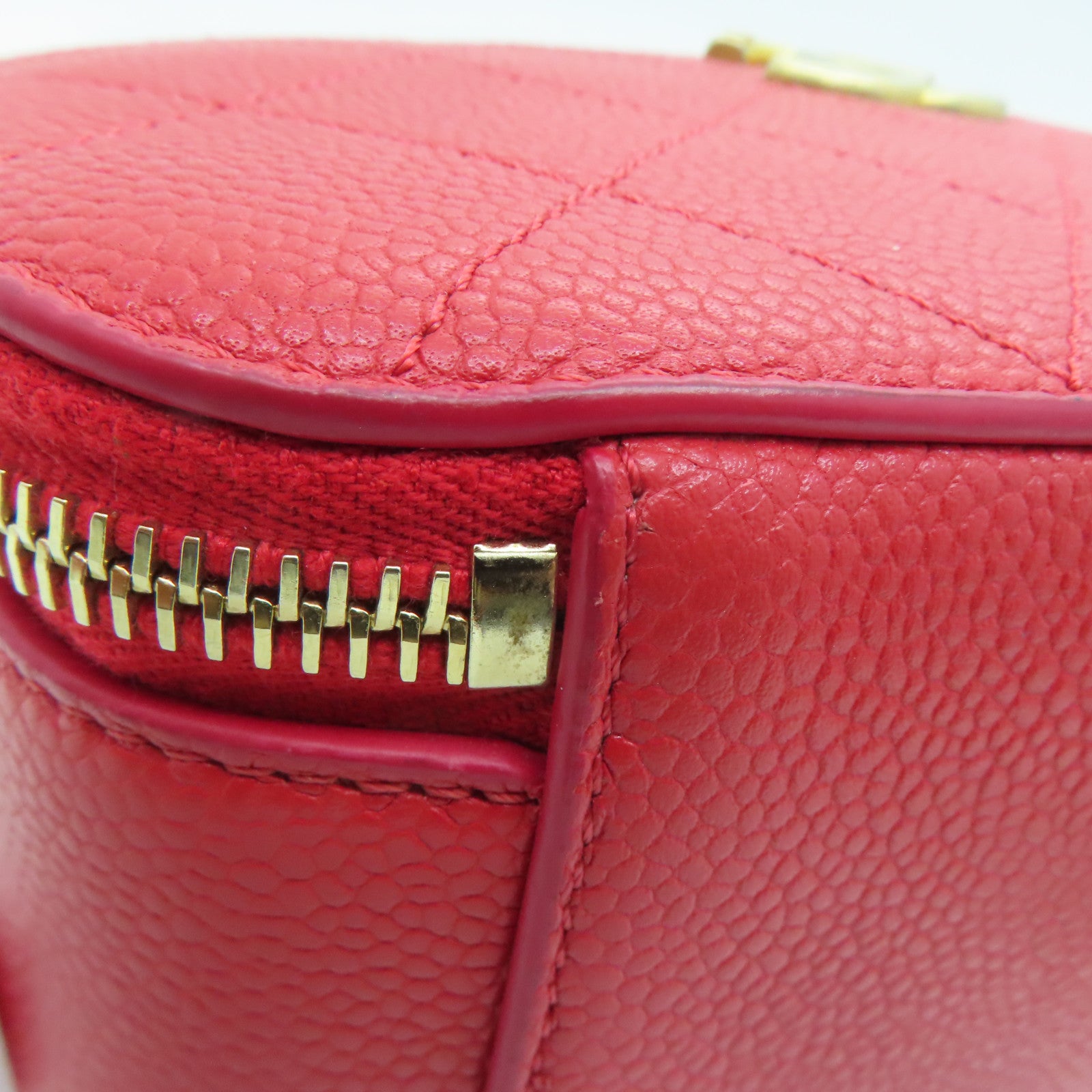 CHANEL Lingge Caviar Leather Affinity Camera Case Gold Buckle Chain Handle Shoulder Back Dual-purpose Bag Red