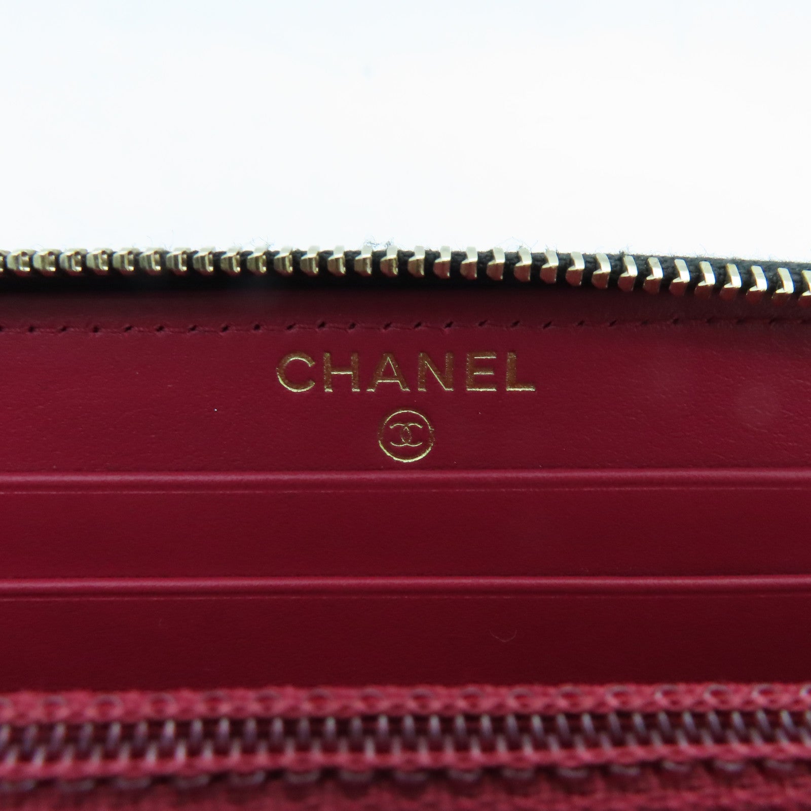 CHANEL rhombic cowhide leather Wallet gold buckle wallet black