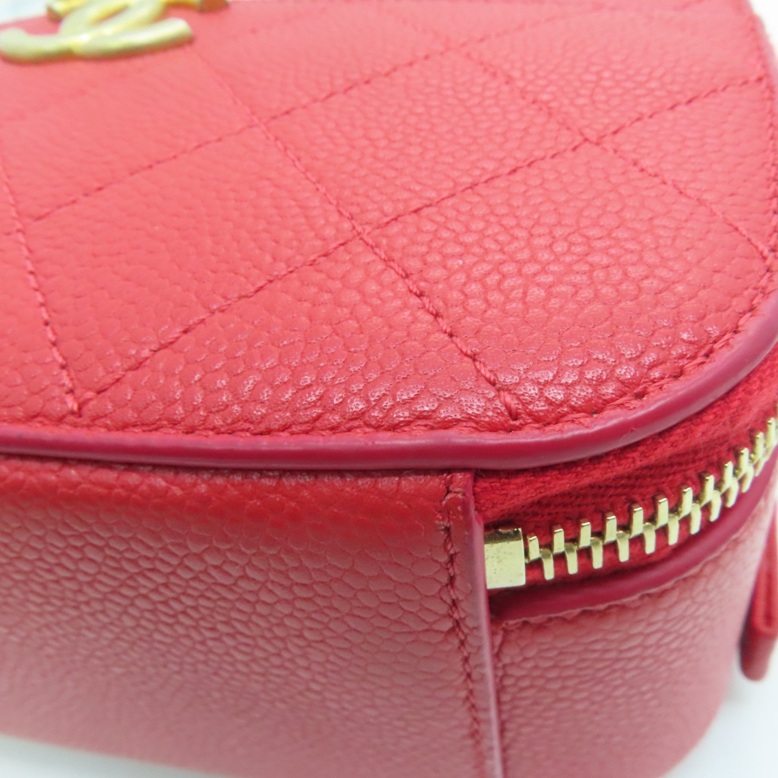 CHANEL Lingge Caviar Leather Affinity Camera Case Gold Buckle Chain Handle Shoulder Back Dual-purpose Bag Red