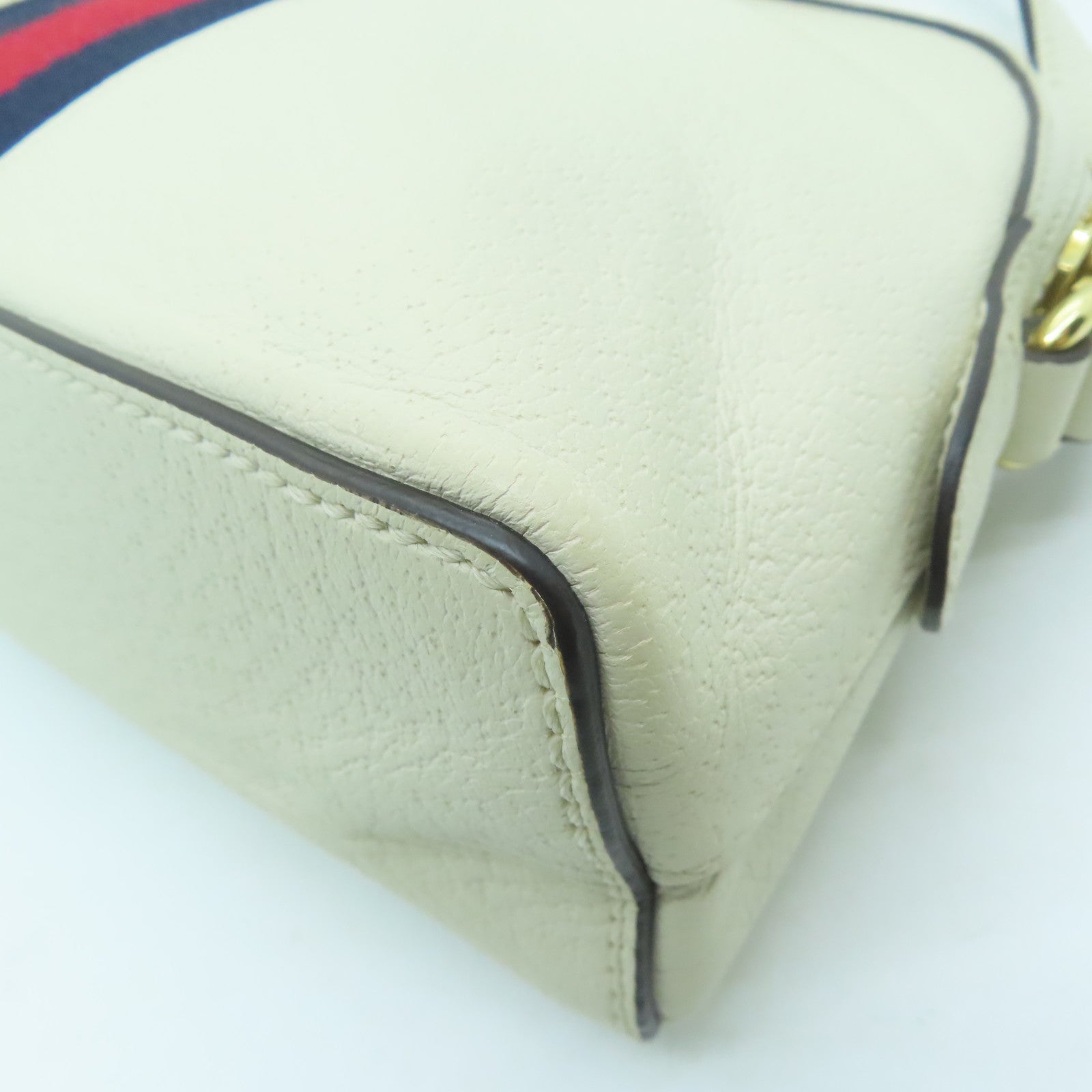GUCCI 牛皮皮革Ophidia金扣肩背袋白色