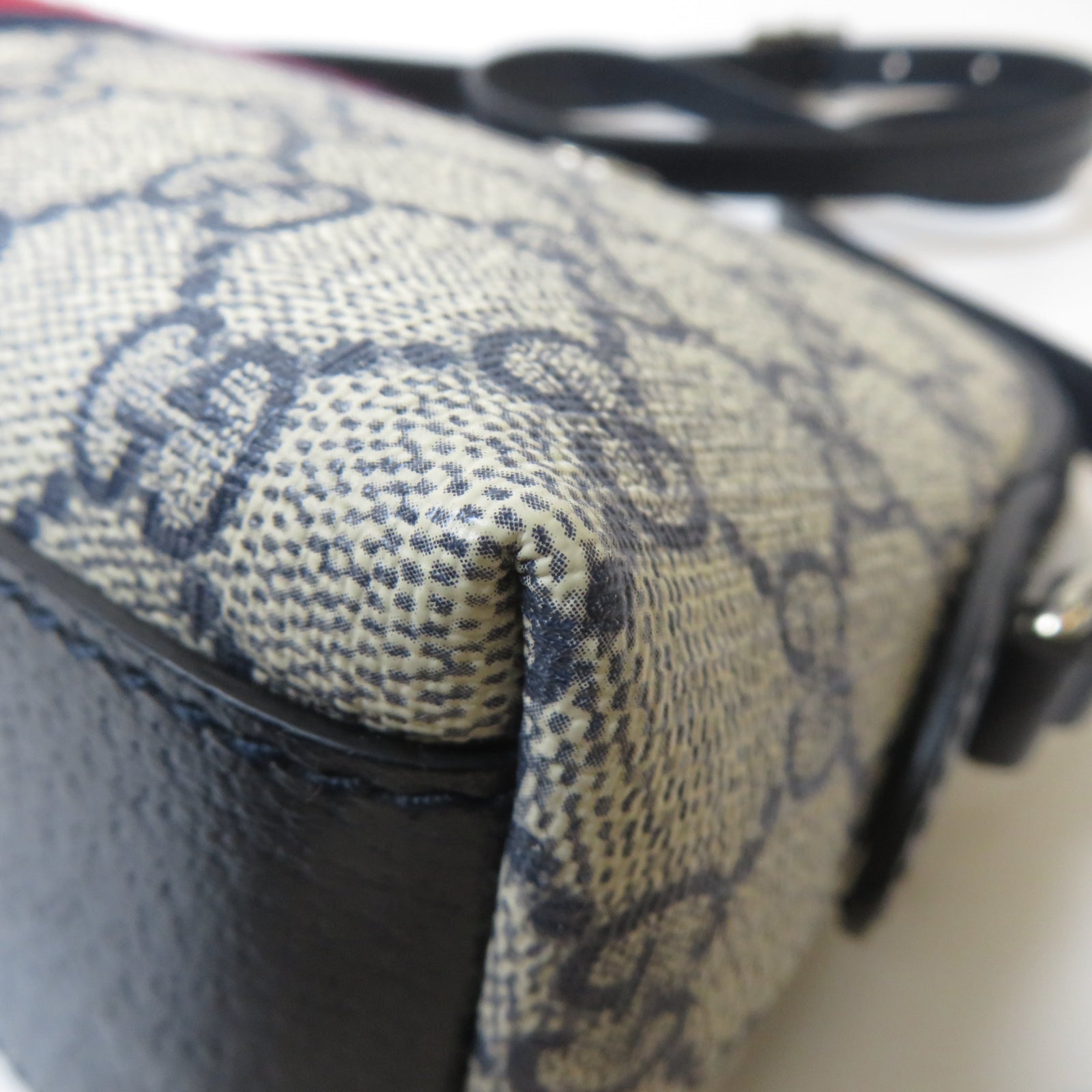 GUCCI 塗層帆布Ophidia GG銀扣肩背袋藍色/白色