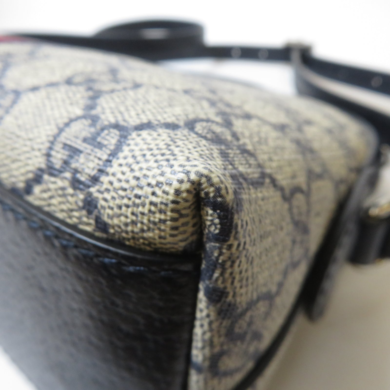 GUCCI 塗層帆布Ophidia GG銀扣肩背袋藍色/白色