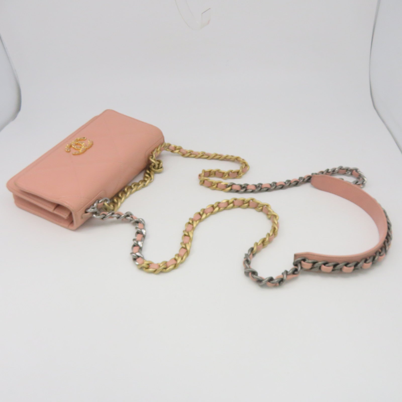 CHANEL 菱格羊皮皮革Wallet On Chain銀扣鏈帶肩背袋粉紅色