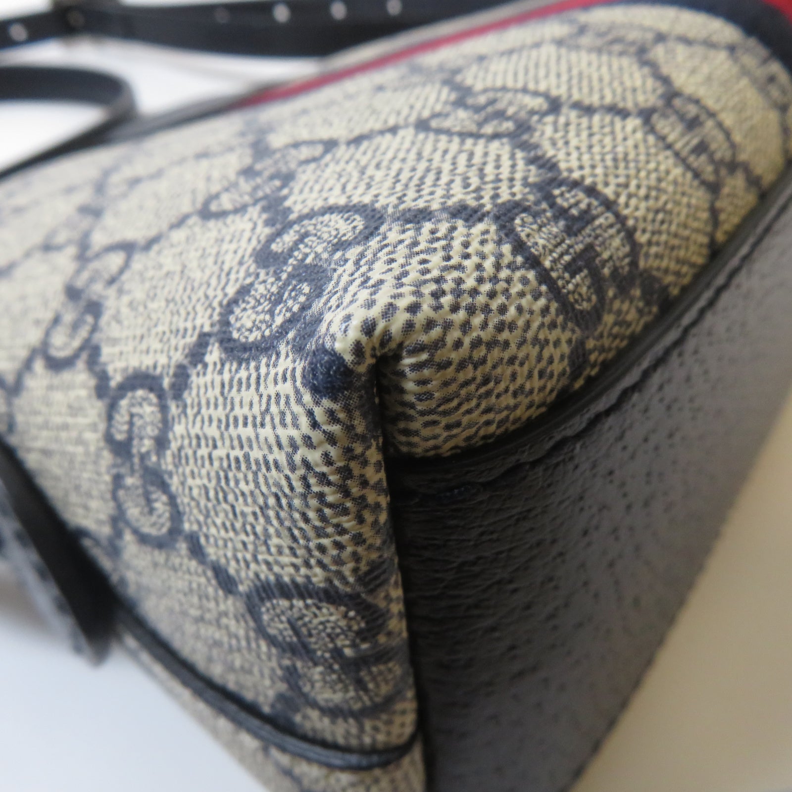 GUCCI 塗層帆布Ophidia GG銀扣肩背袋藍色/白色