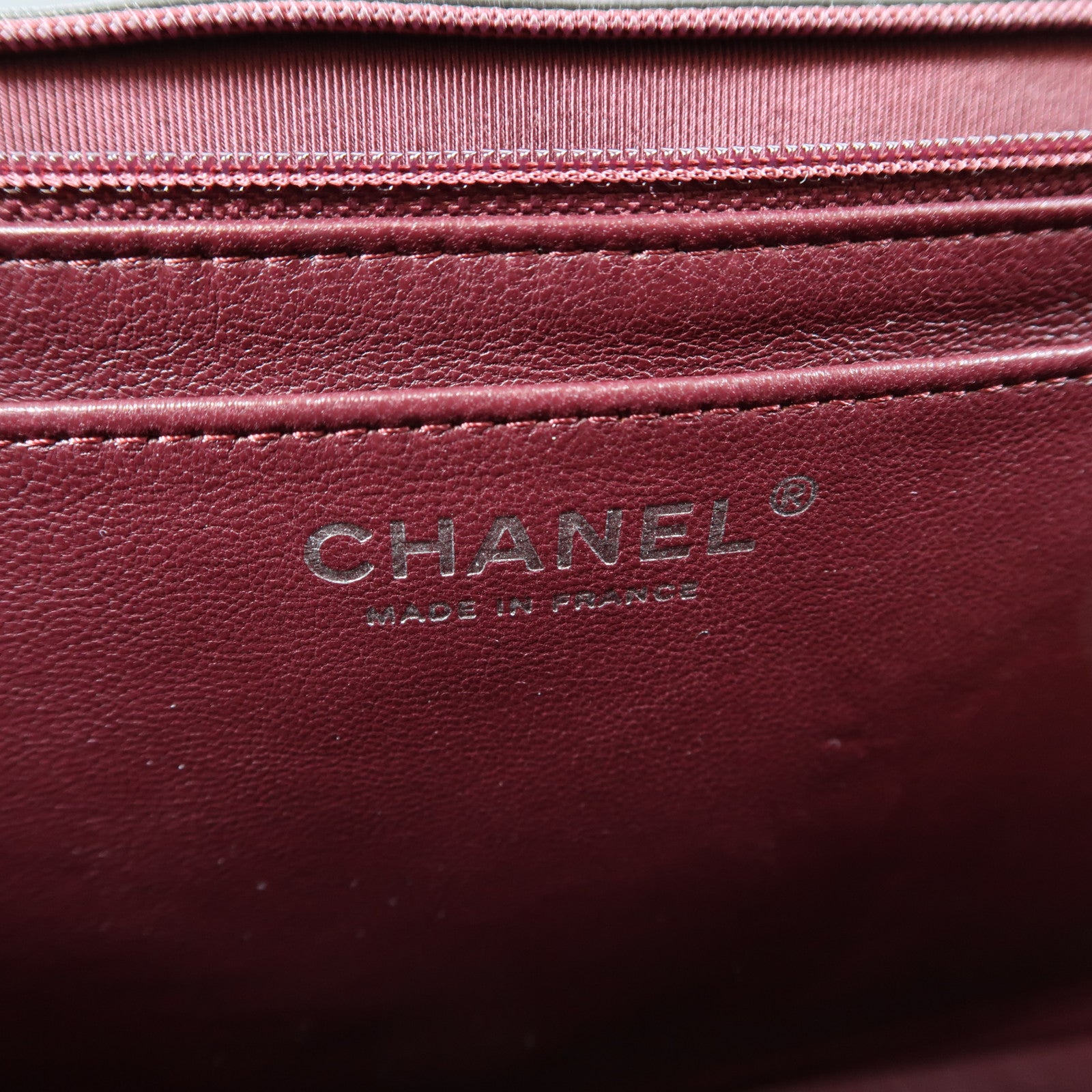 CHANEL 菱格羊皮皮革Classic Flap Jumbo銀扣鏈帶肩背袋黑色