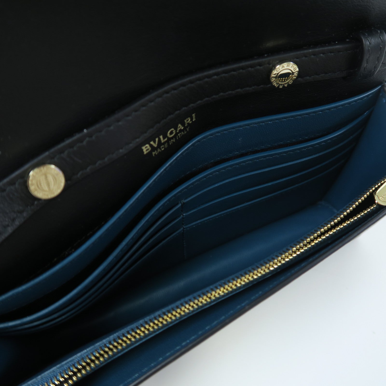 BVLGARI 牛皮皮革Shoulder Bag金扣肩背袋黑色