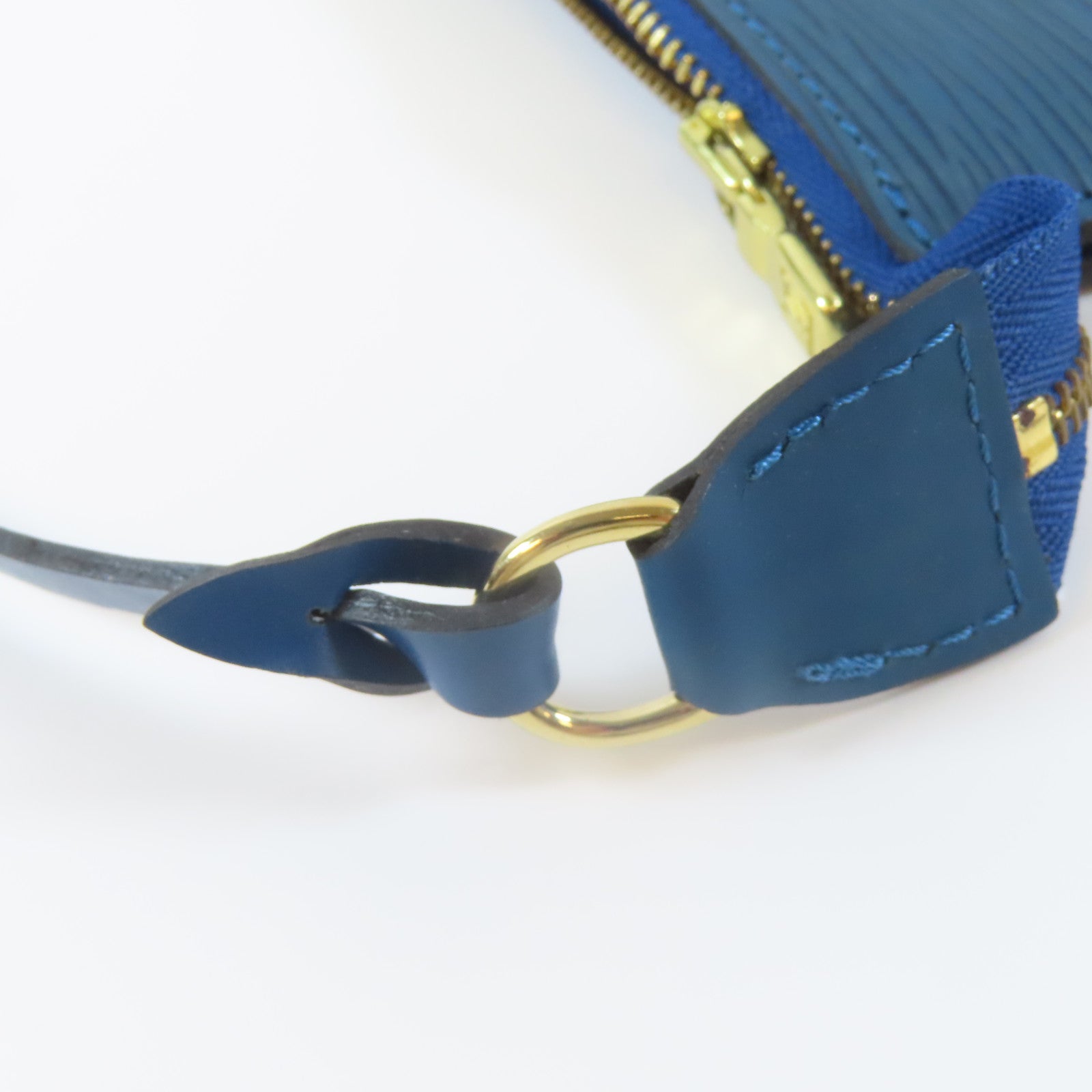 LOUIS VUITTON Epi Pochette Accessories金扣手挽袋藍色