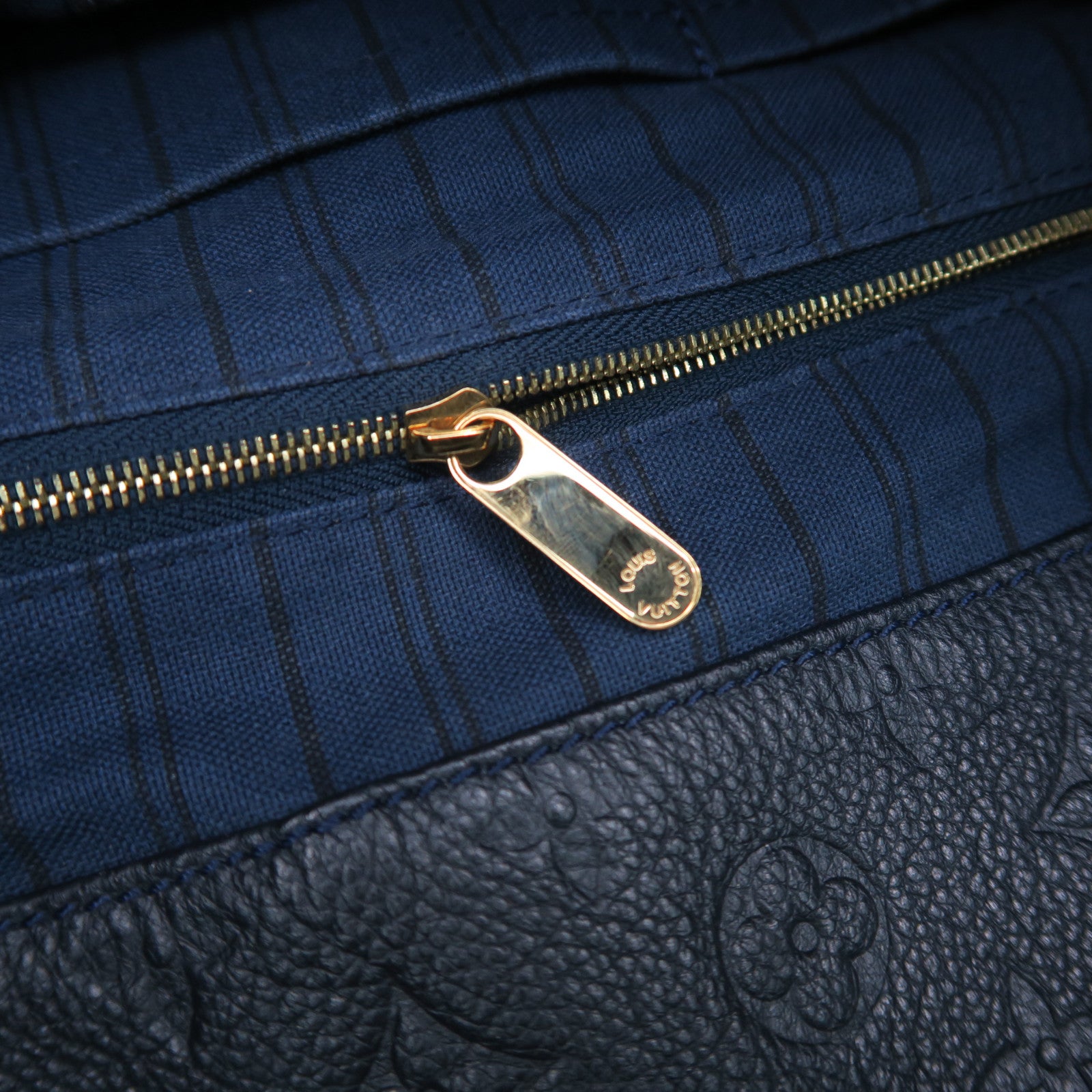 LOUIS VUITTON Monogram Empreinte Artsy金扣肩背袋深藍色