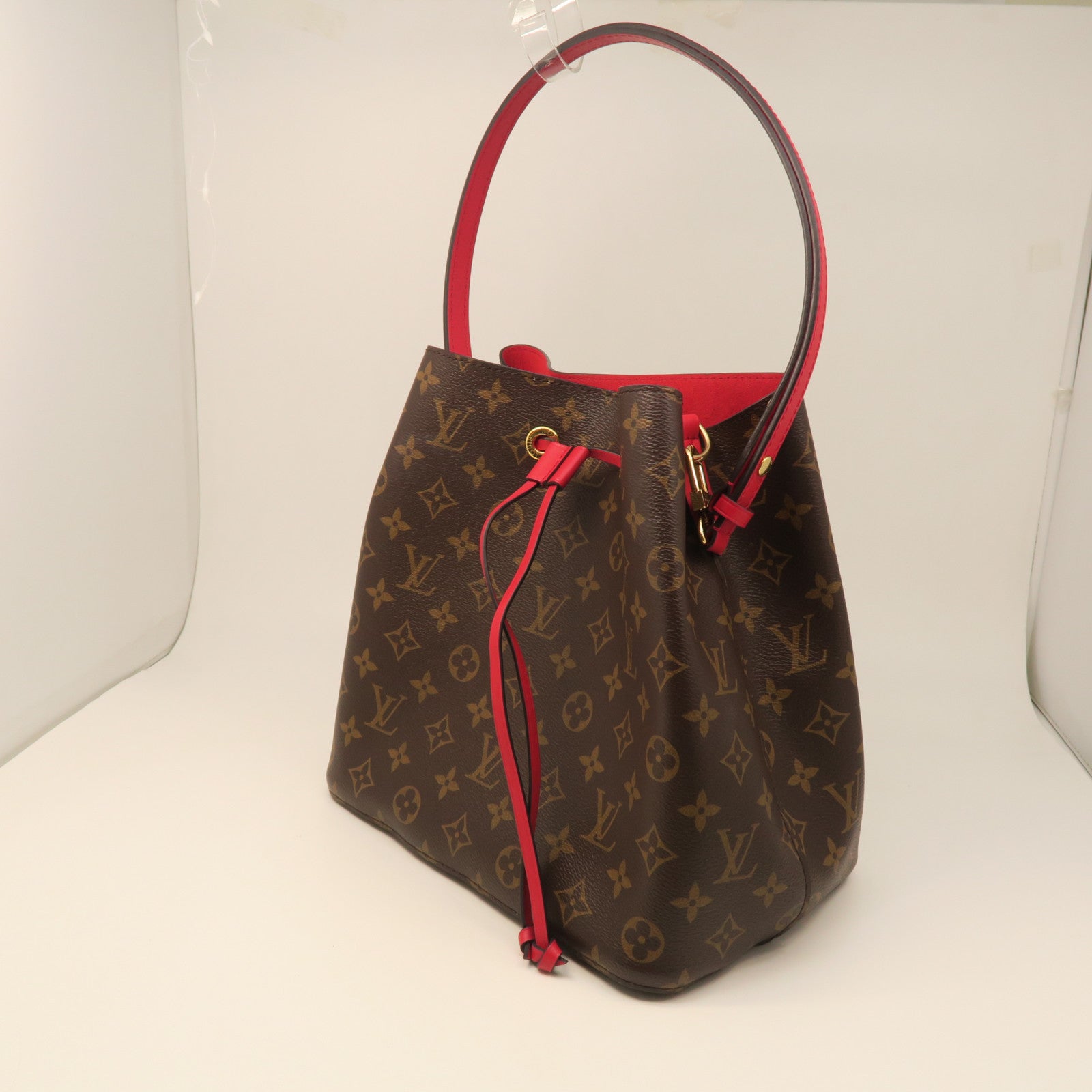 LOUIS VUITTON Monogram Neo NoeMM Gold Buckle Shoulder Bag Brown