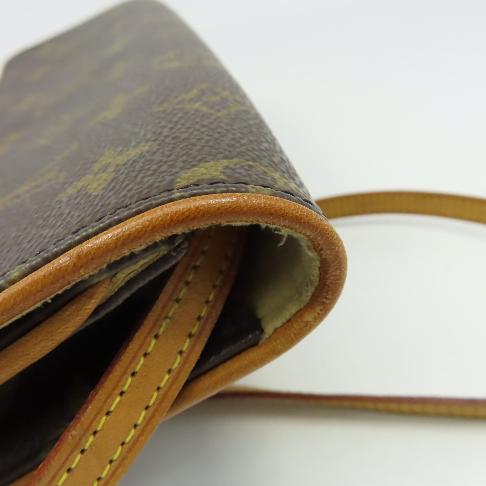 LOUIS VUITTON Monogram Pochette Twin GM金扣肩背袋啡色