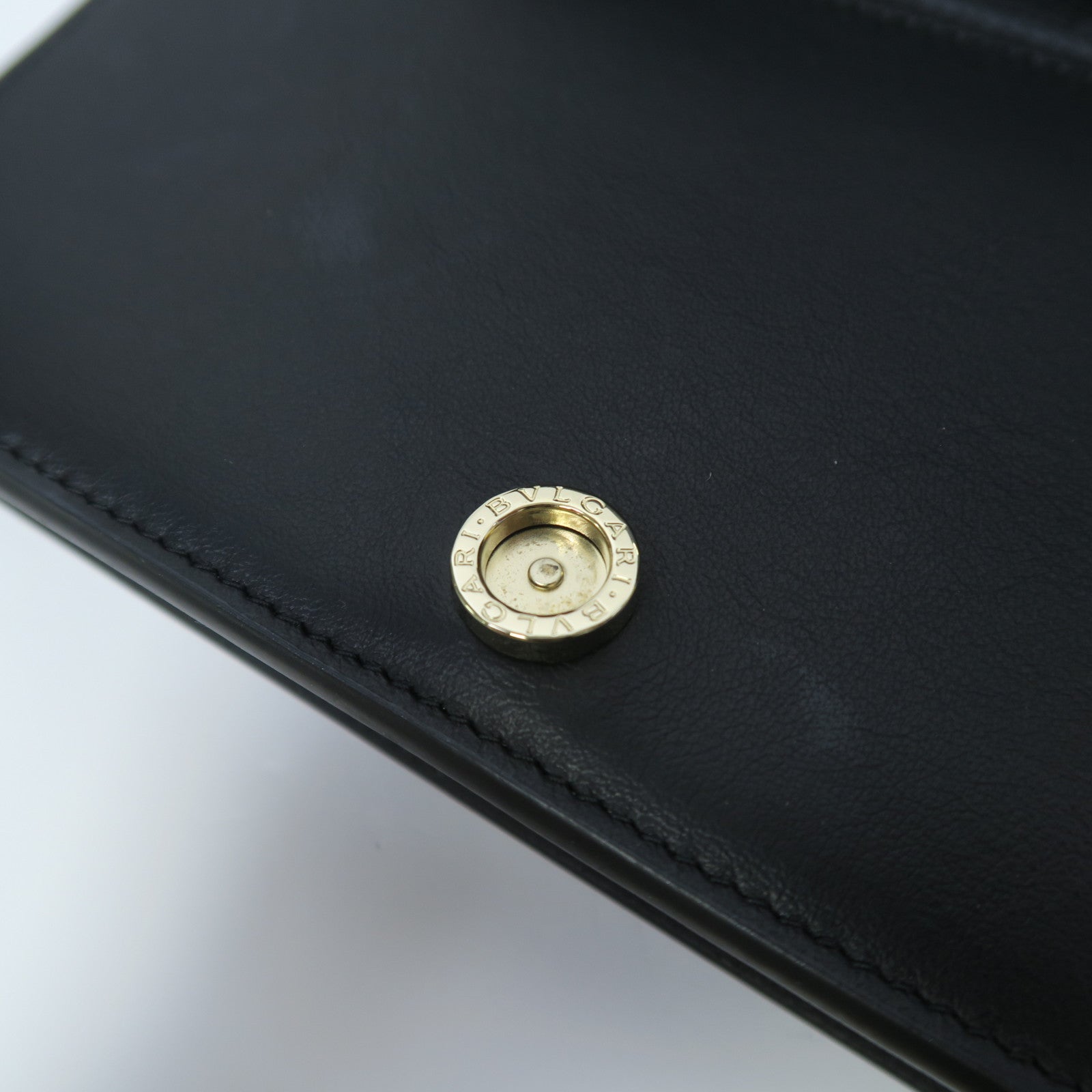 BVLGARI 牛皮皮革Shoulder Bag金扣肩背袋黑色