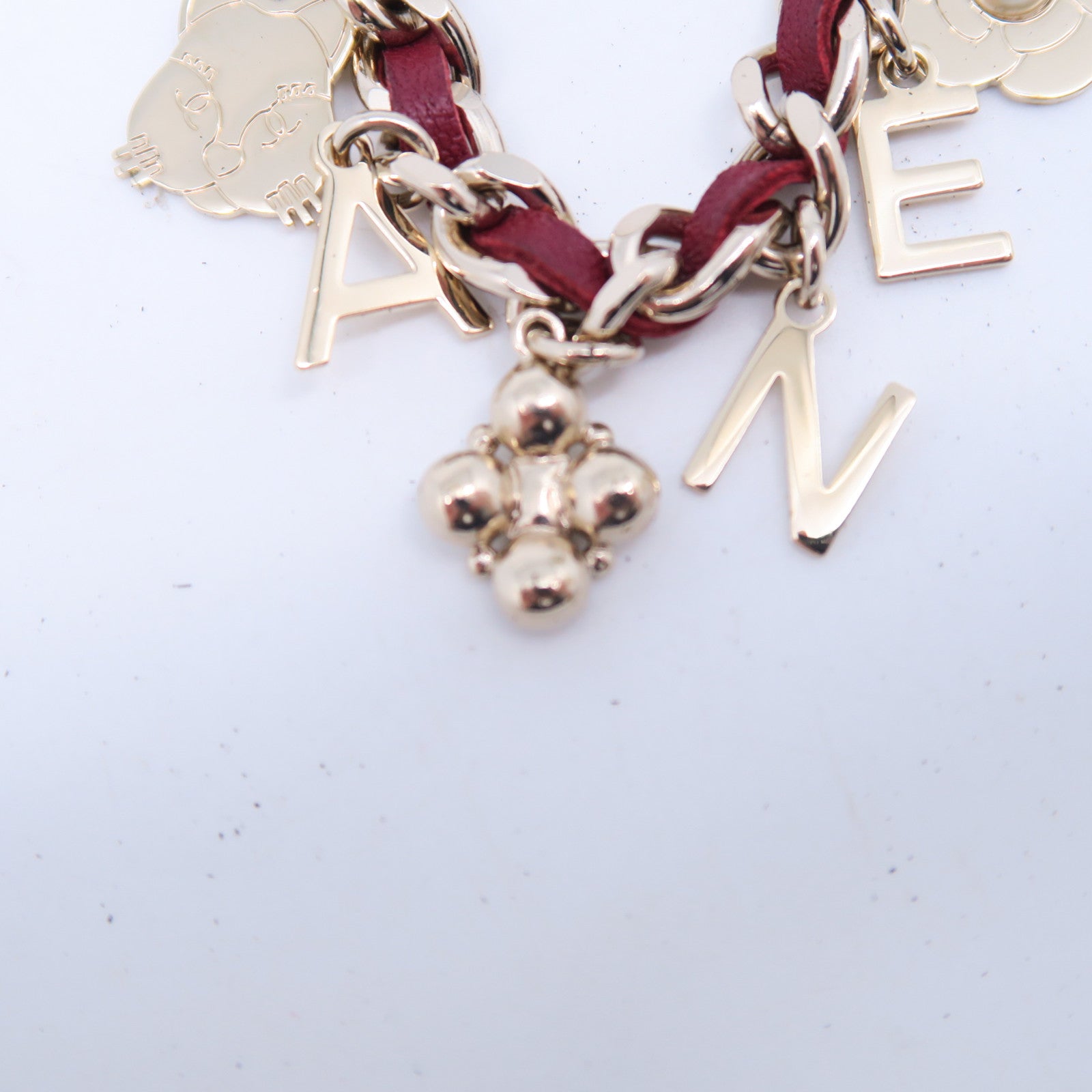 CHANEL 金屬Chram Bracelet鏈紅色/金色