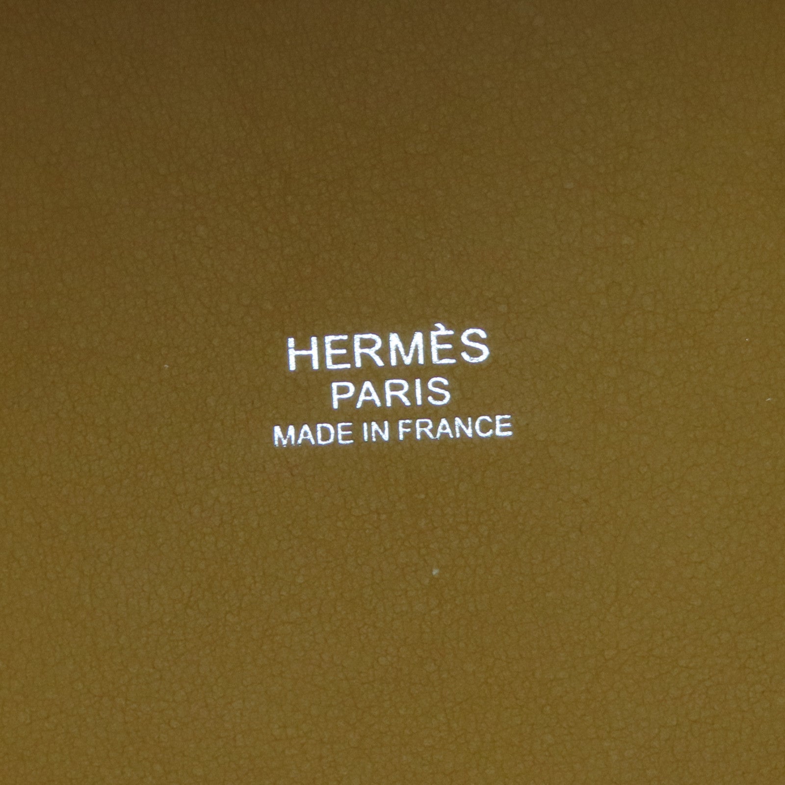 HERMES Swift Leather/Toile Geoland Canvas Picotin Cargo PM Silver Button Handle Bag Sesame