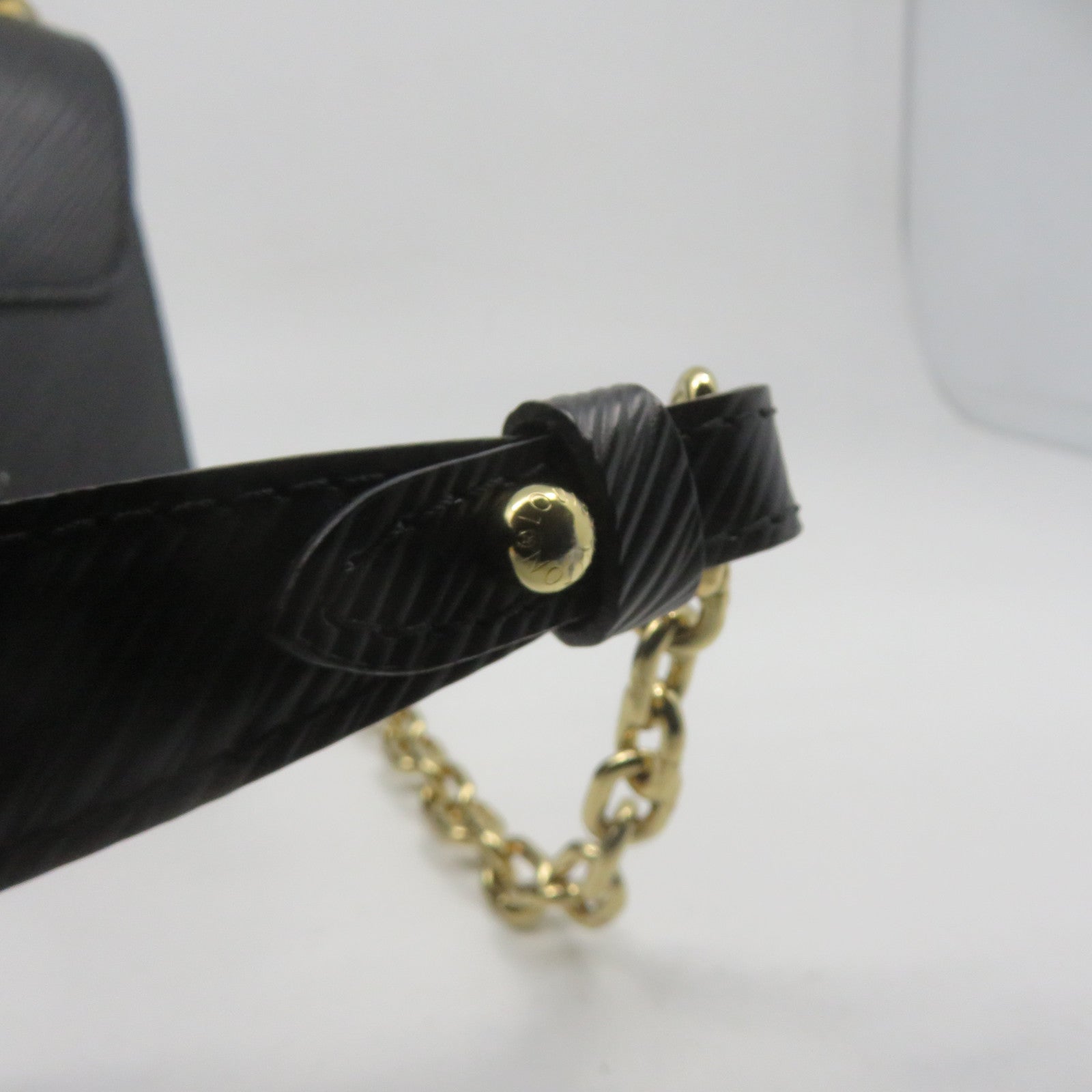 LOUIS VUITTON Epi Twist PM Gold Buckle Shoulder Bag Black