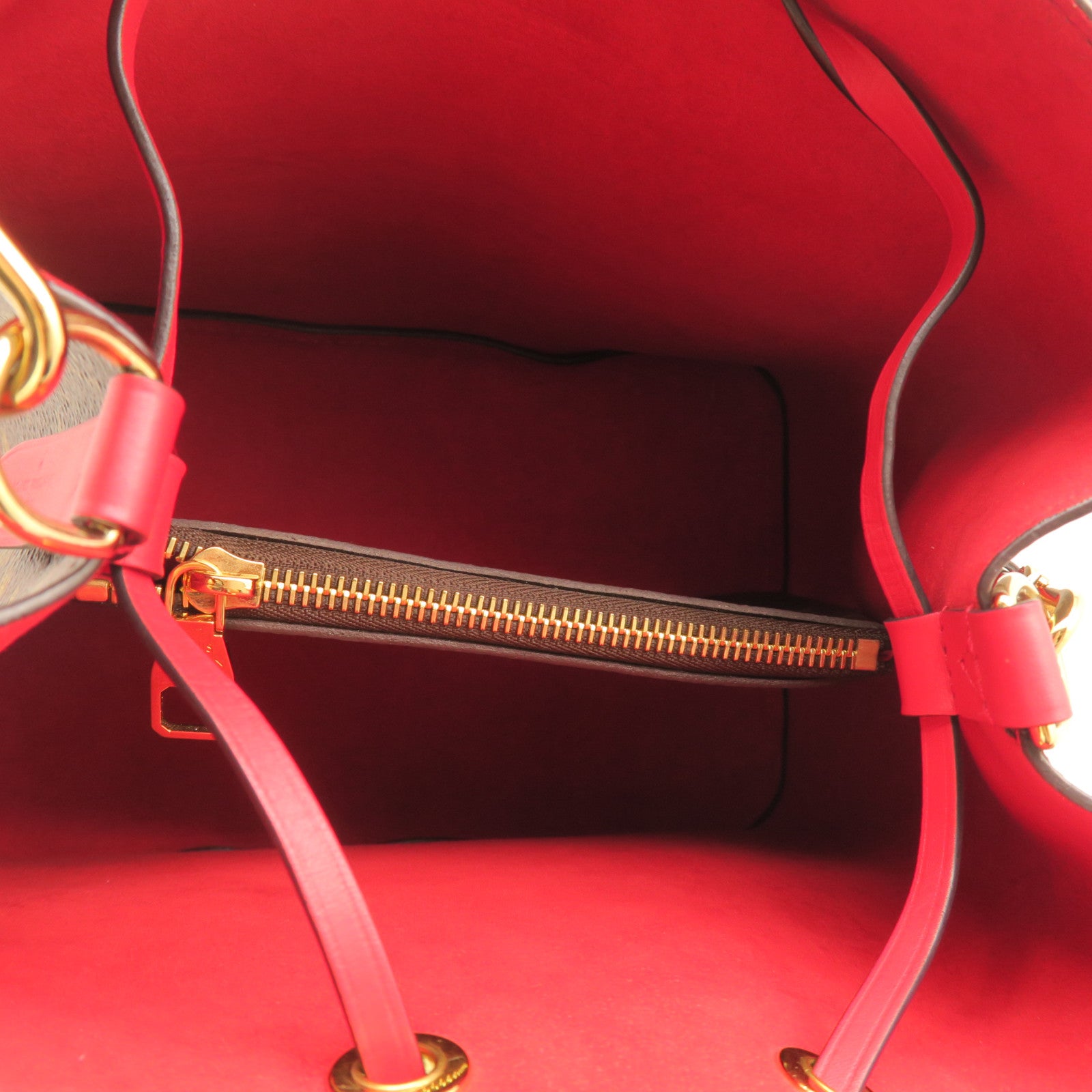 LOUIS VUITTON Monogram Neo NoeMM Gold Buckle Shoulder Bag Brown