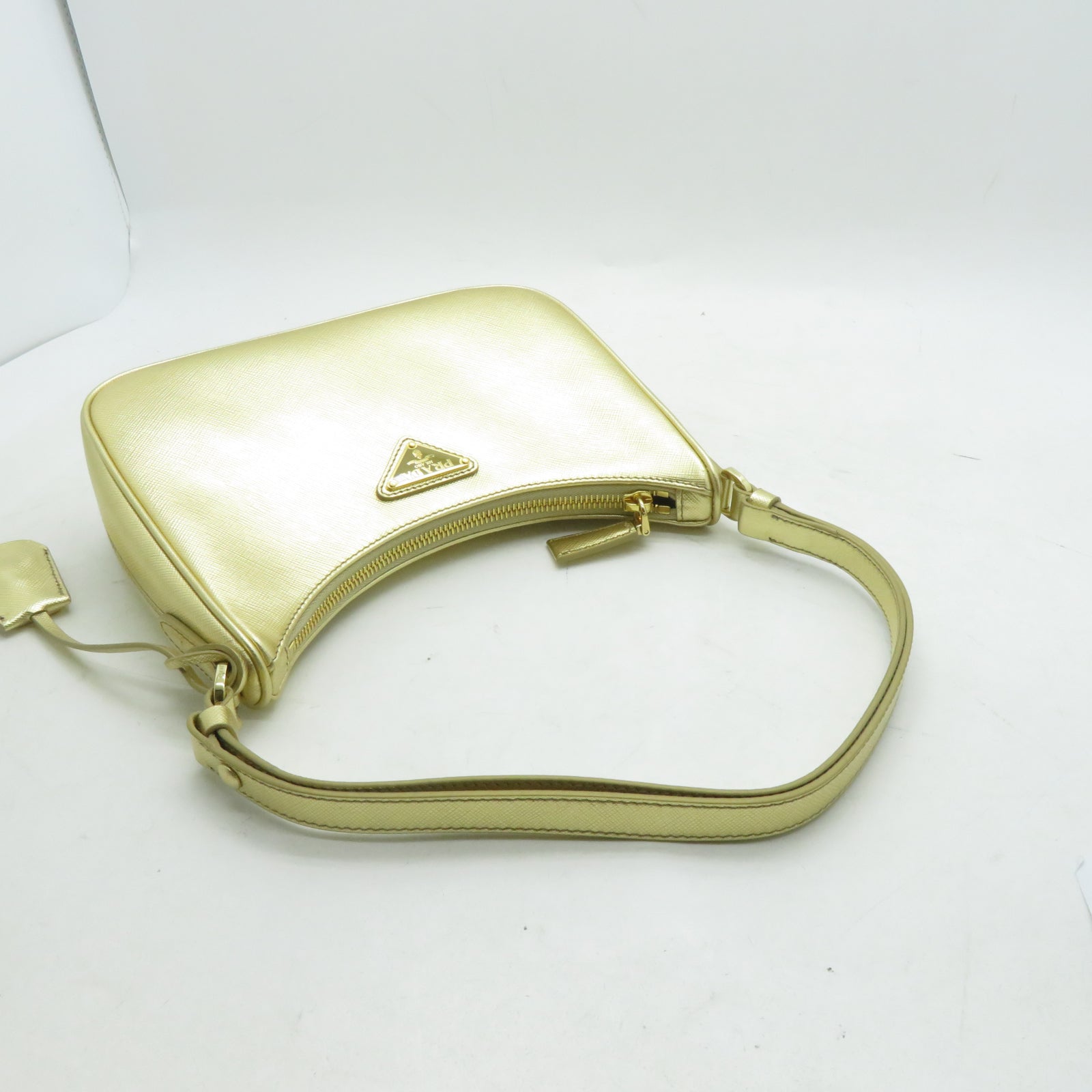 PRADA 牛皮皮革Shoulder Bag金扣肩背袋金色