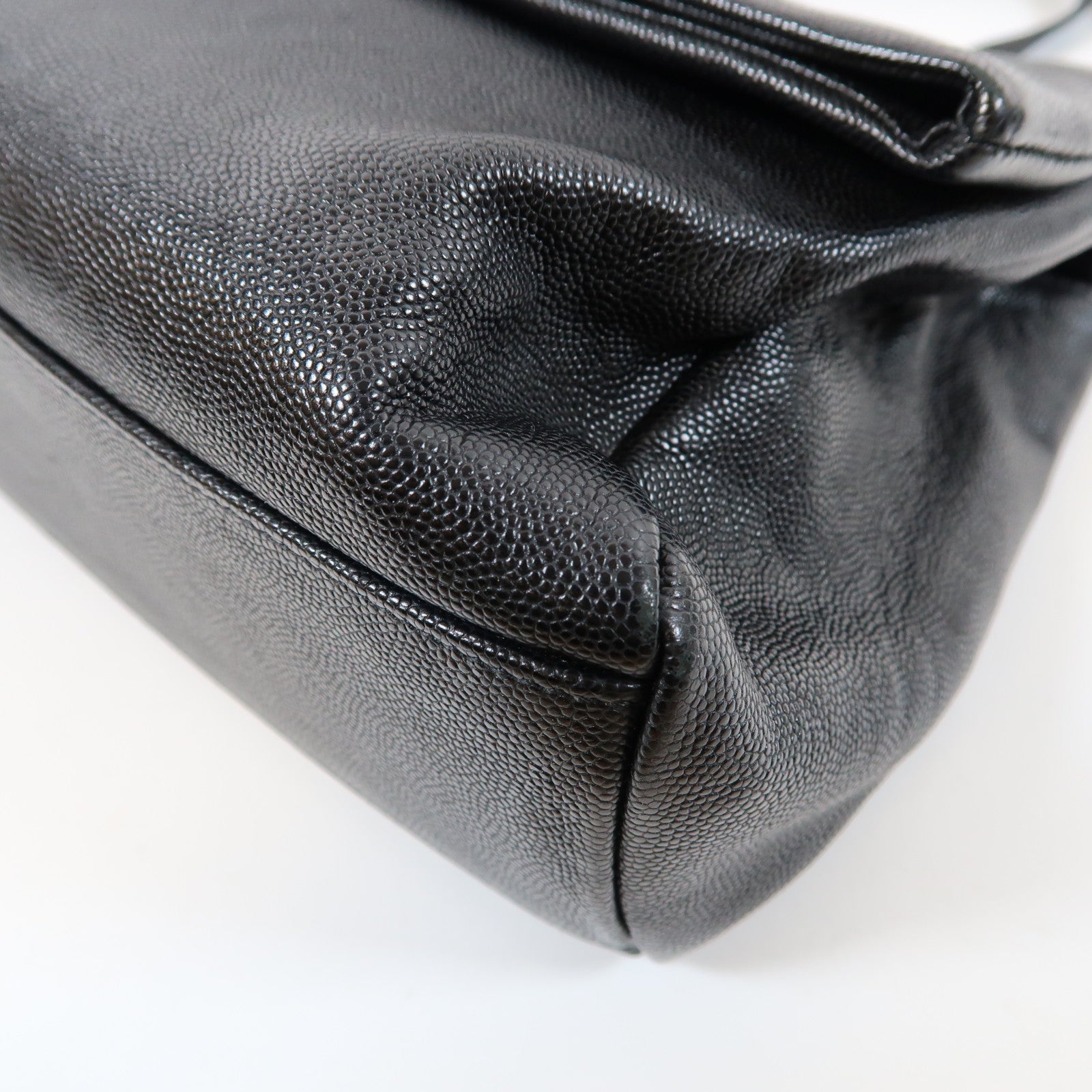 YVES SAINT LAURENT 牛皮皮革Shoulder Bag銀扣肩背袋黑色