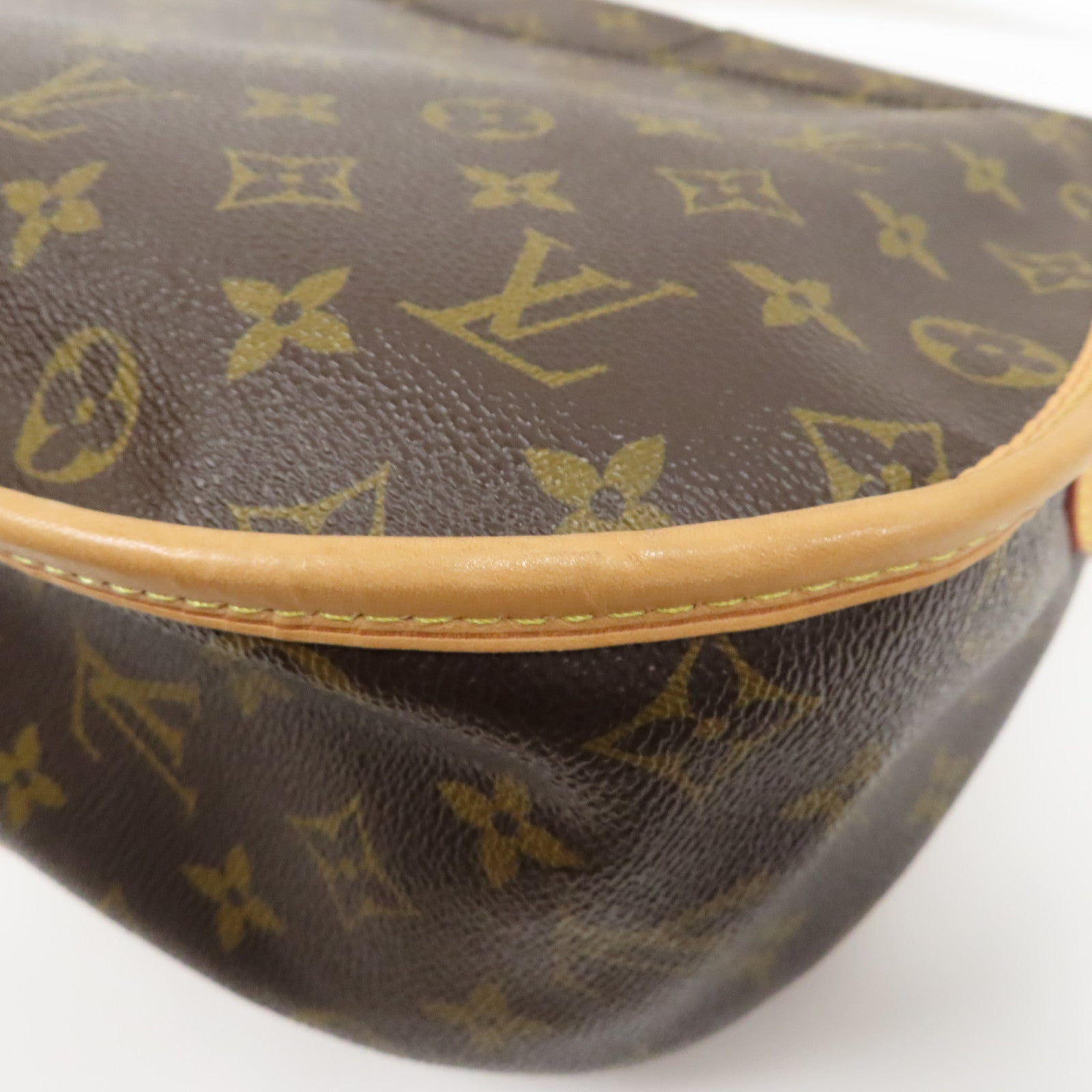 LOUIS VUITTON Monogram Menilmontant MM金扣肩背袋啡色