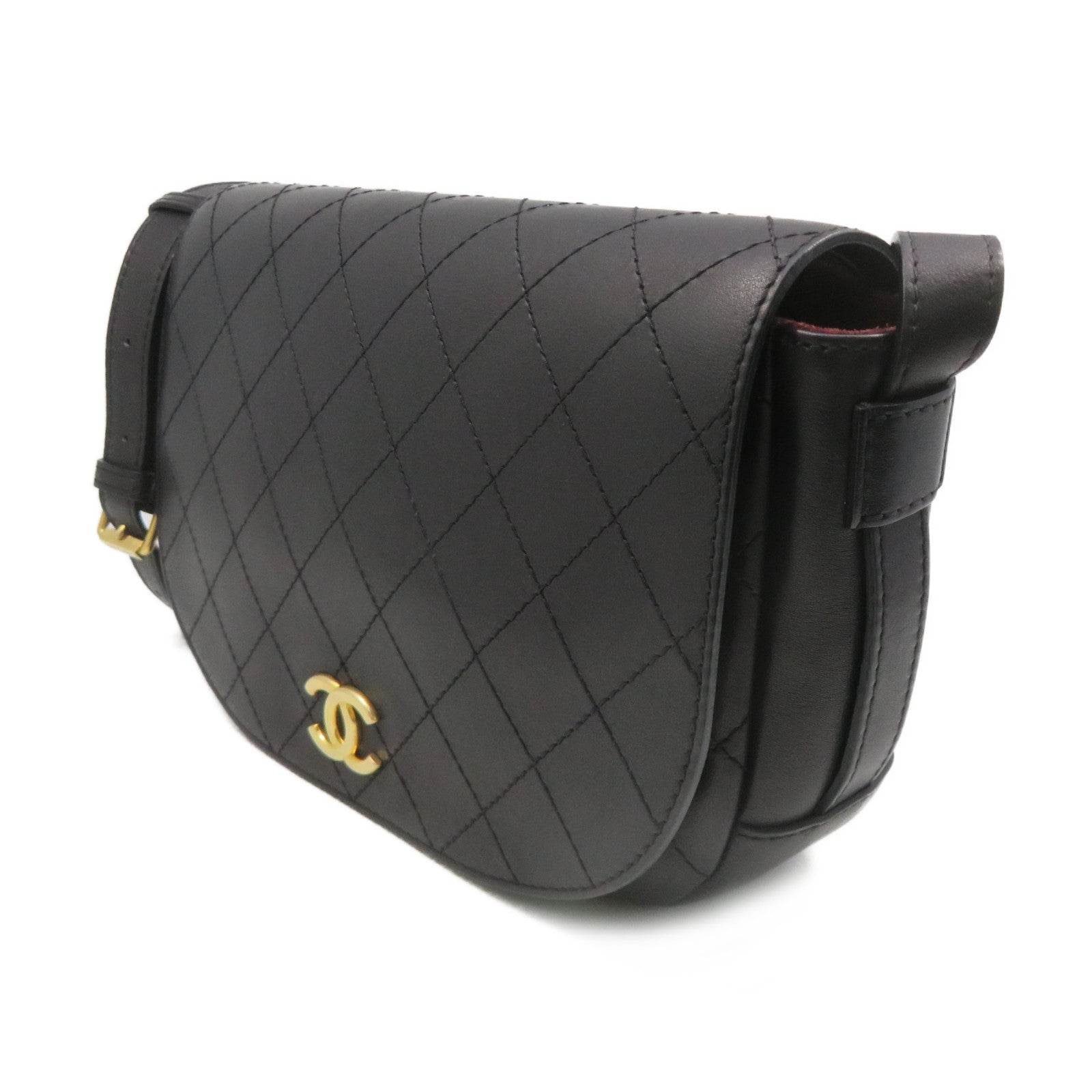 CHANEL rhombic cowhide leather Shoulder Bag gold buckle shoulder bag black