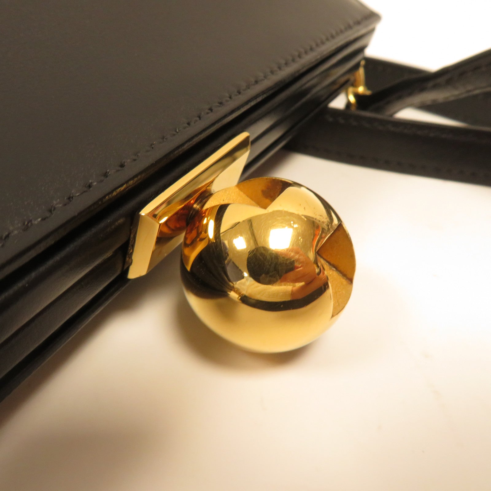 HERMES Box Calf皮革Shoulder Bag金扣肩背袋黑色