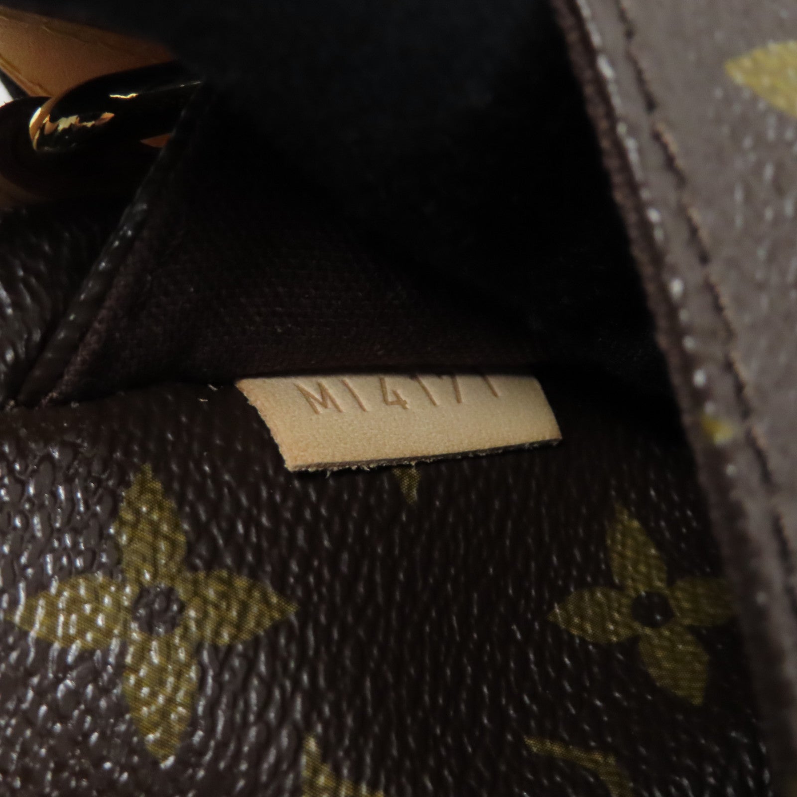 LOUIS VUITTON Monogram Menilmontant MM金扣肩背袋啡色