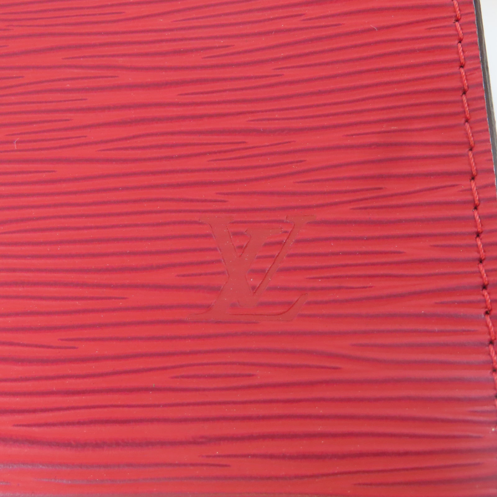 LOUIS VUITTON Epi Pochette Accessories金扣手挽袋紅色