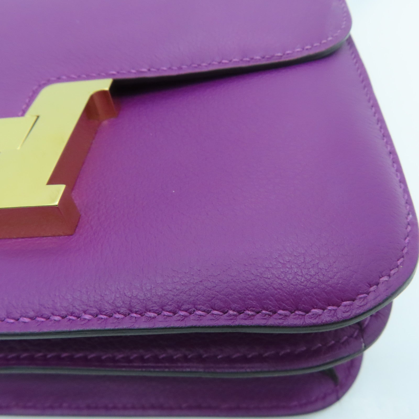 HERMES Evercolor Leather Constance 24 Gold Buckle Shoulder Bag Anemone/Purple