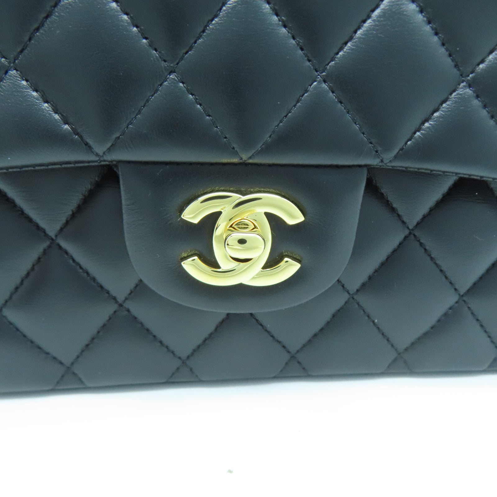 CHANEL 菱格羊皮皮革Classic 25金扣鏈帶肩背袋黑色
