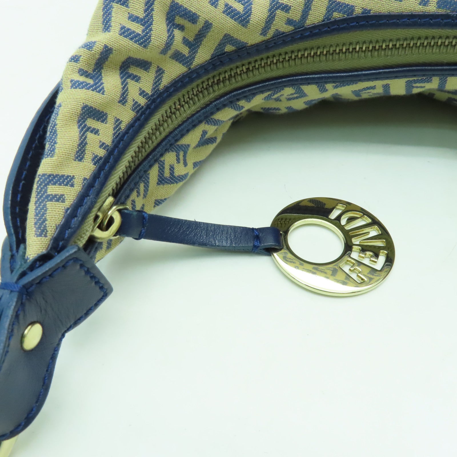 FENDI 帆布/皮革Shoulder Bag金扣肩背袋米色/藍色