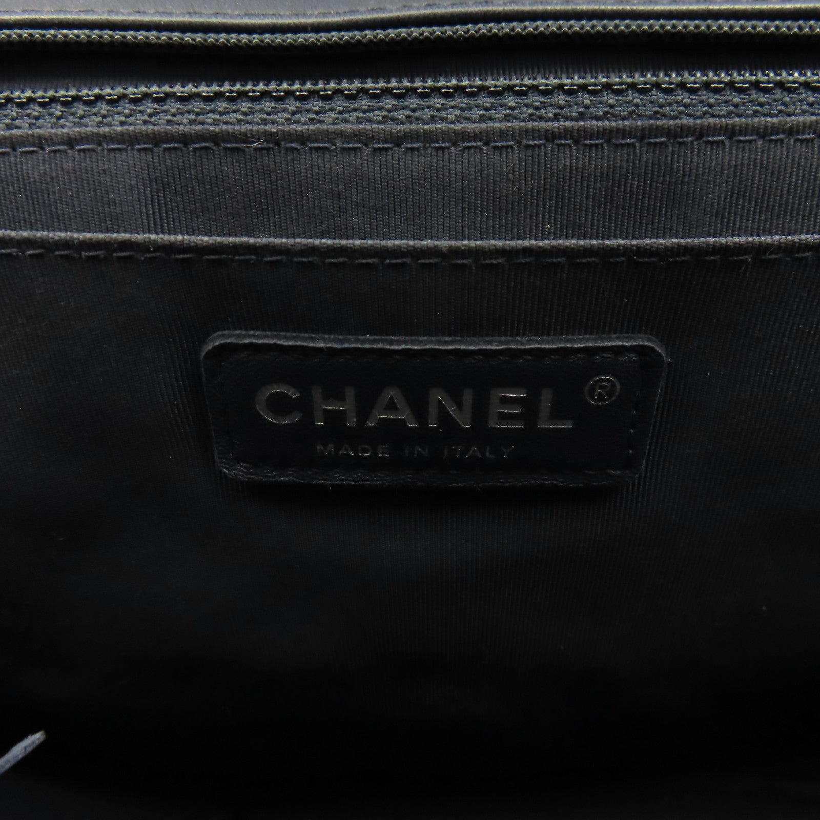 CHANEL 菱格羊皮皮革Chain Shoulder銀扣鏈帶肩背袋深藍色/黑色