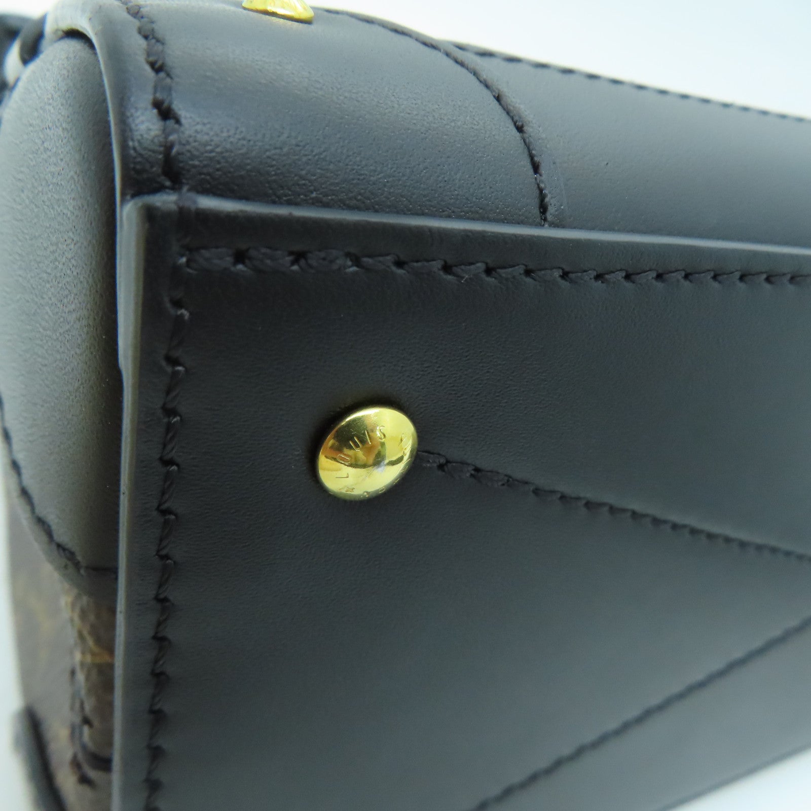LOUIS VUITTON 【激减优惠】Monogram Trianon PM金扣手挽肩背两用袋啡色