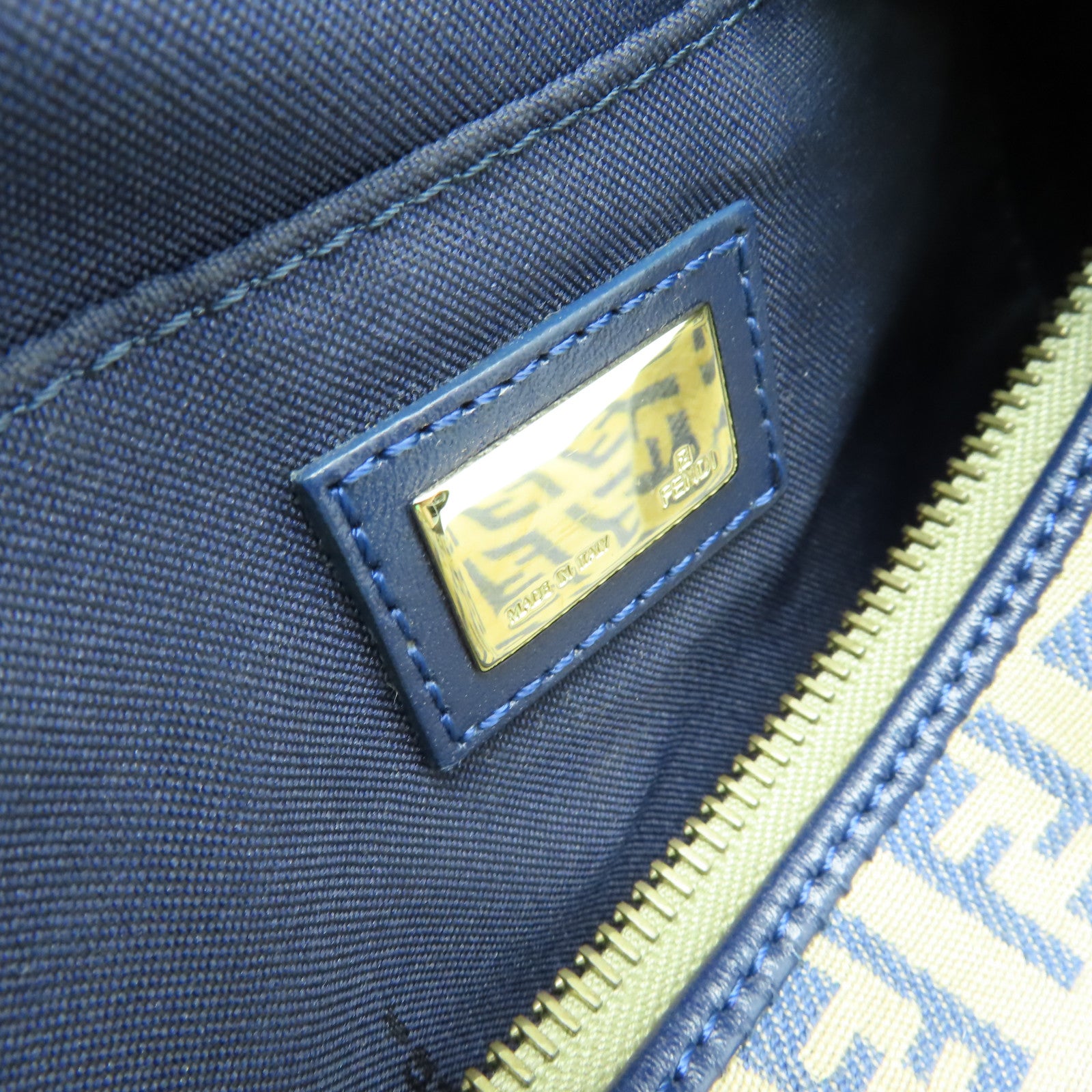 FENDI 帆布/皮革Shoulder Bag金扣肩背袋米色/藍色