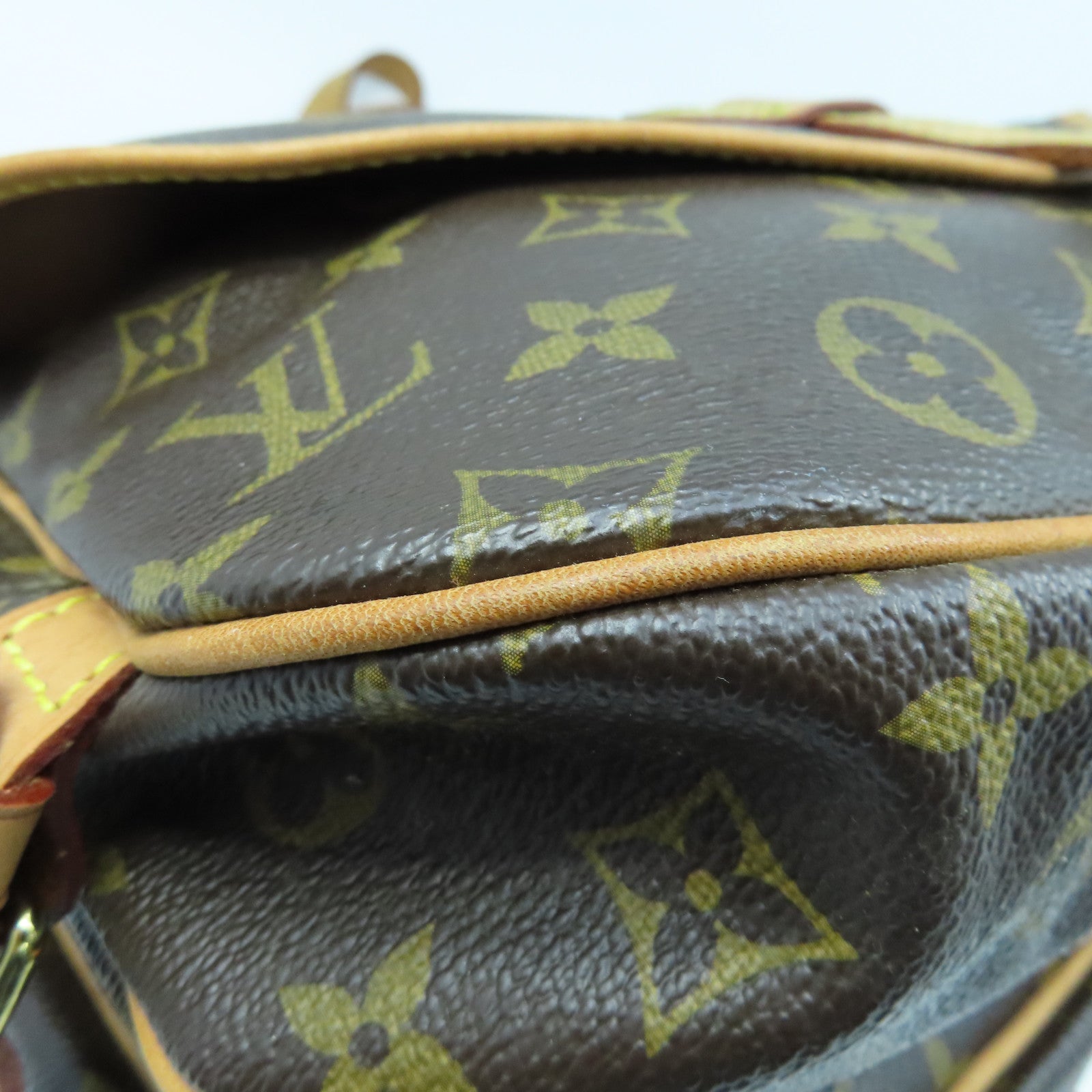 LOUIS VUITTON Monogram Saumur 30金扣肩背袋啡色
