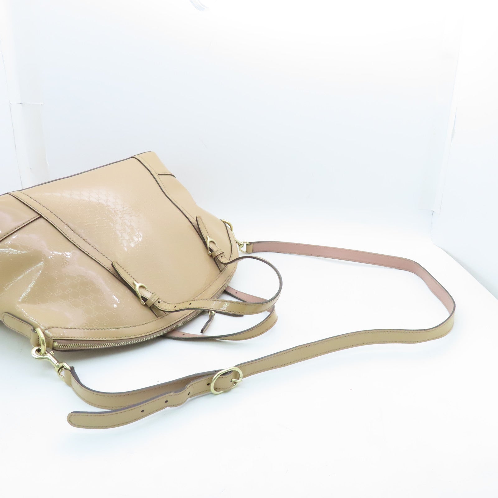 GUCCI patent leather 2way Shoulder Bag gold buckle handle shoulder bag beige